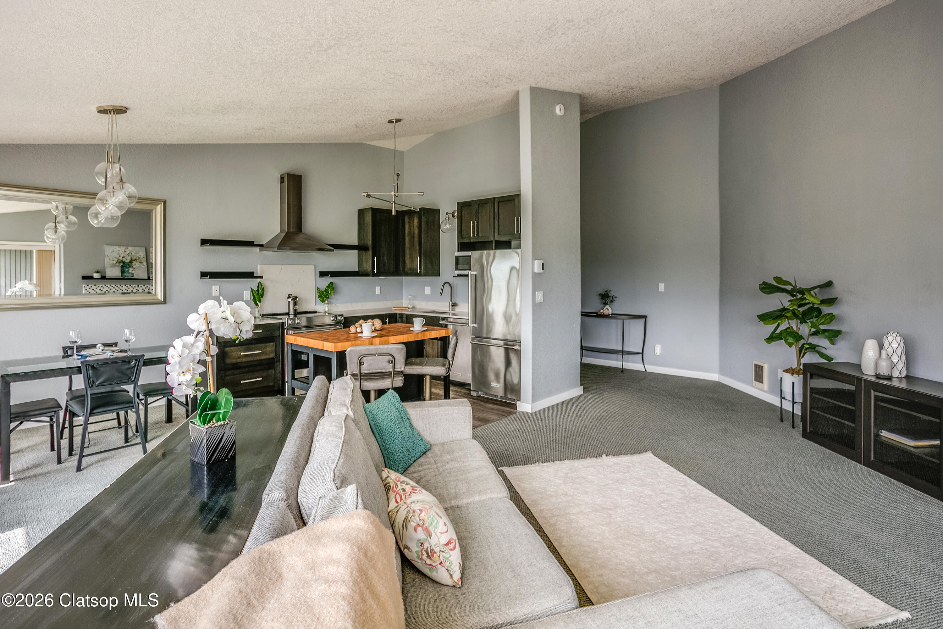 1987 Gearhart Green Dr