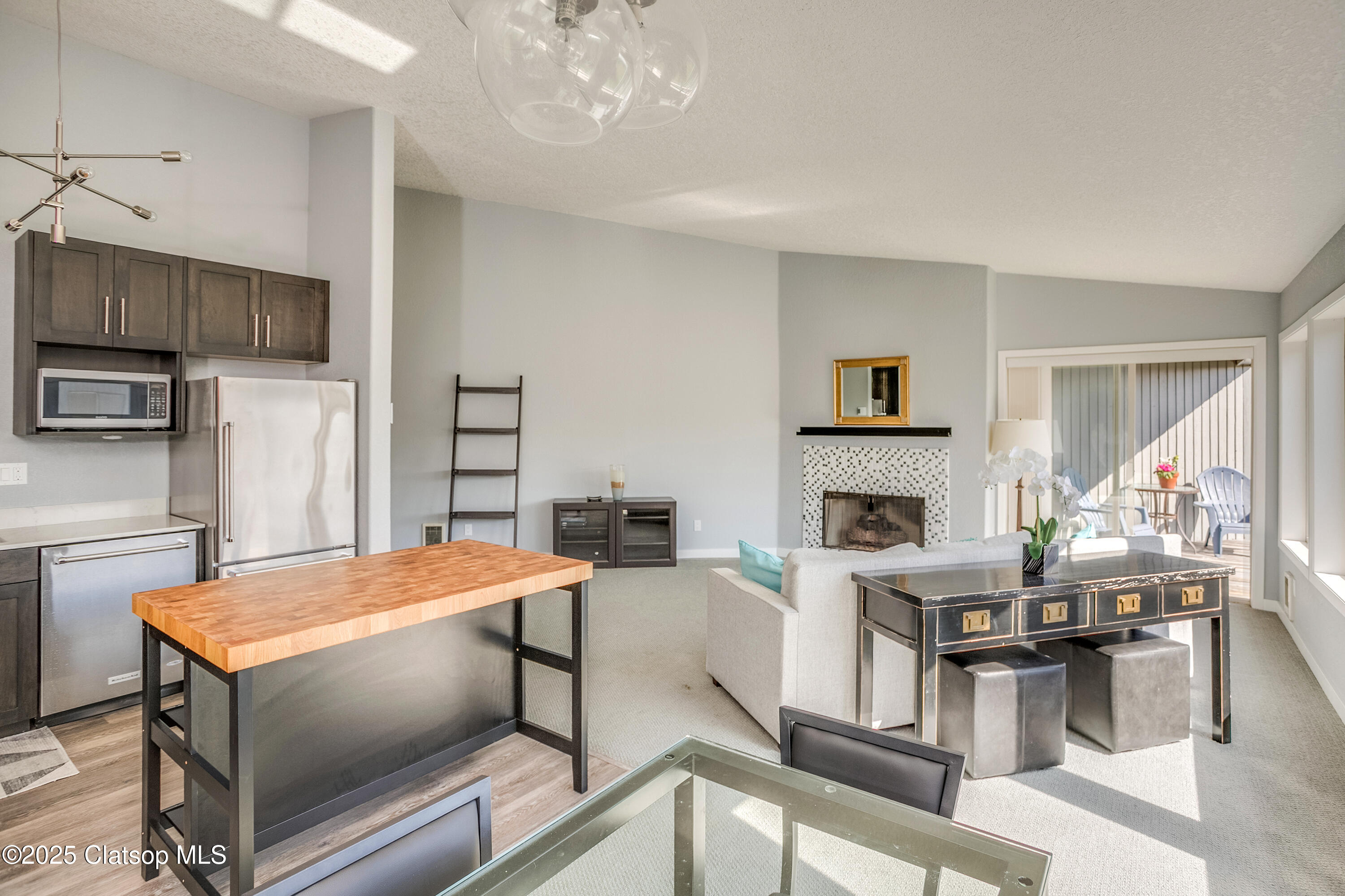 1987 Gearhart Green Dr