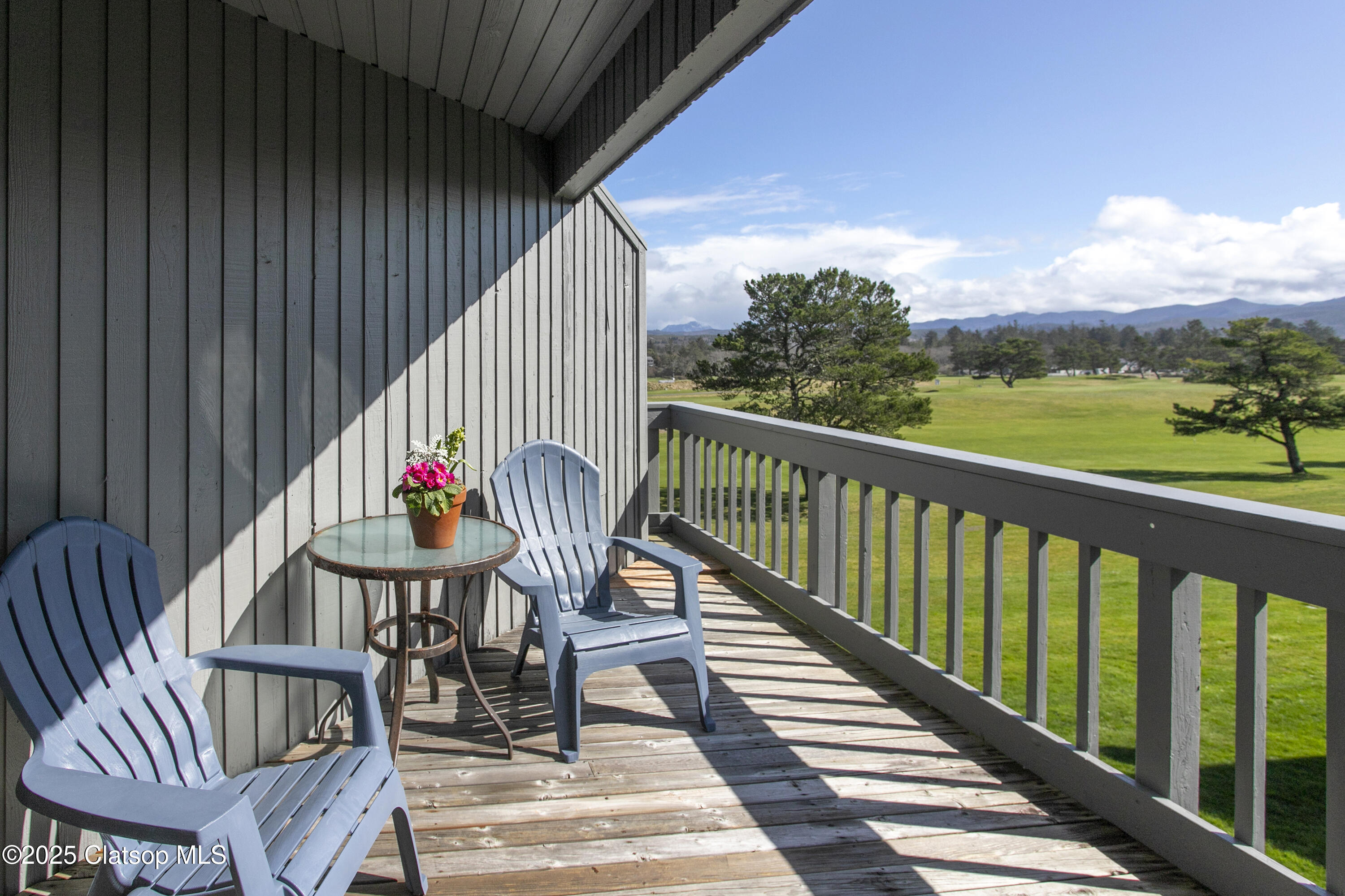 1987 Gearhart Green Dr