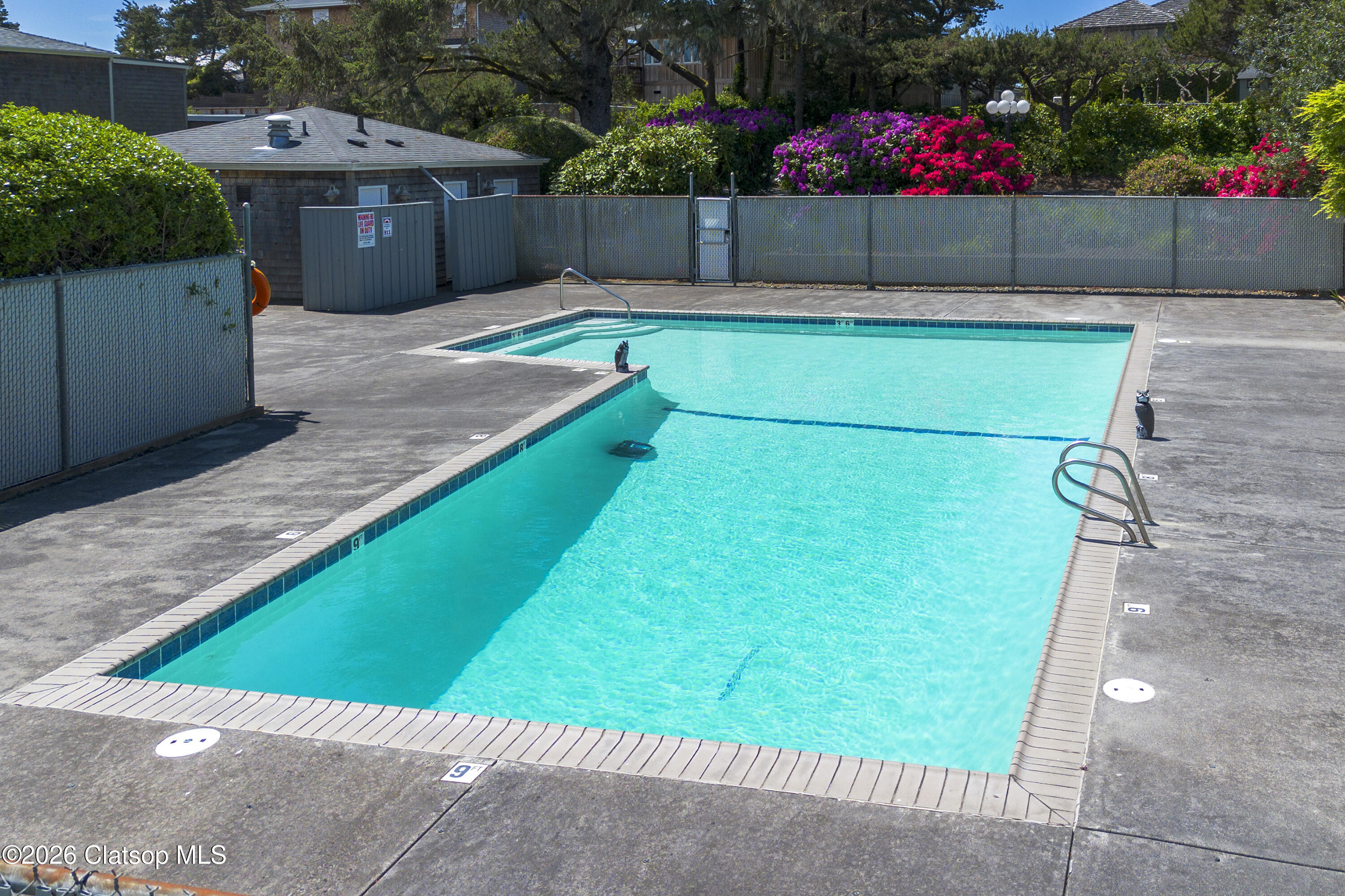 1987 Gearhart Green Dr