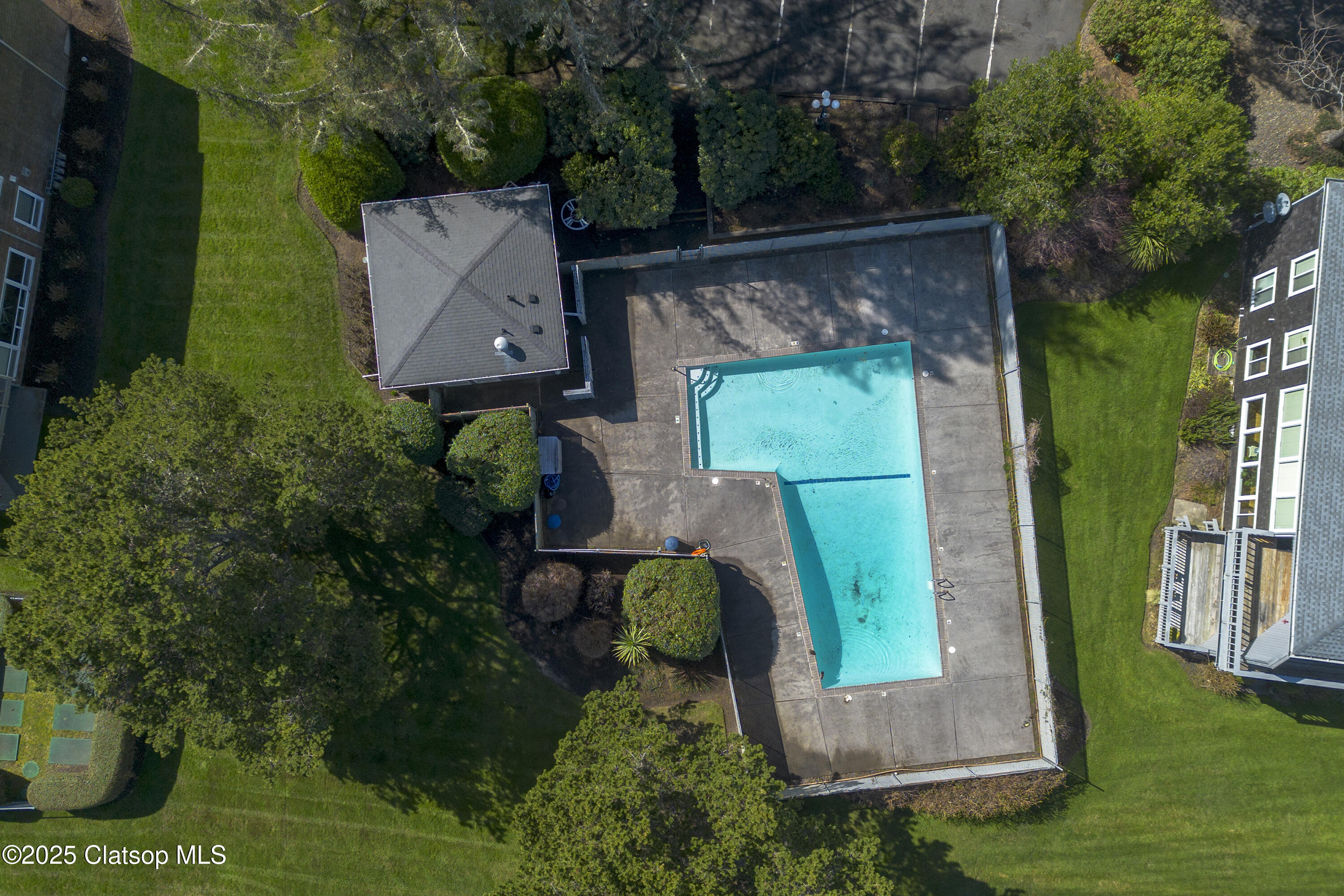 1987 Gearhart Green Dr