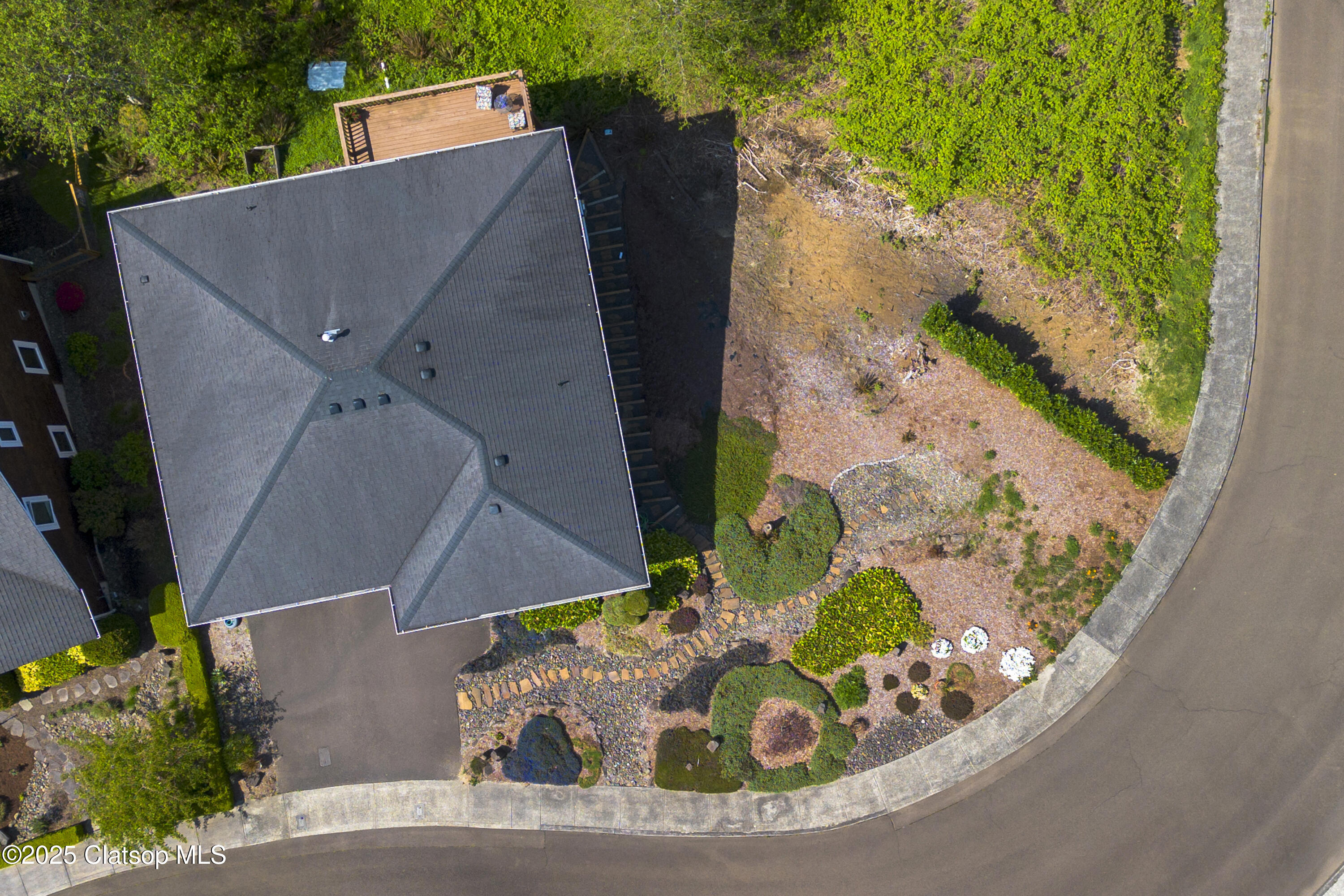 2165 Skyline Drive