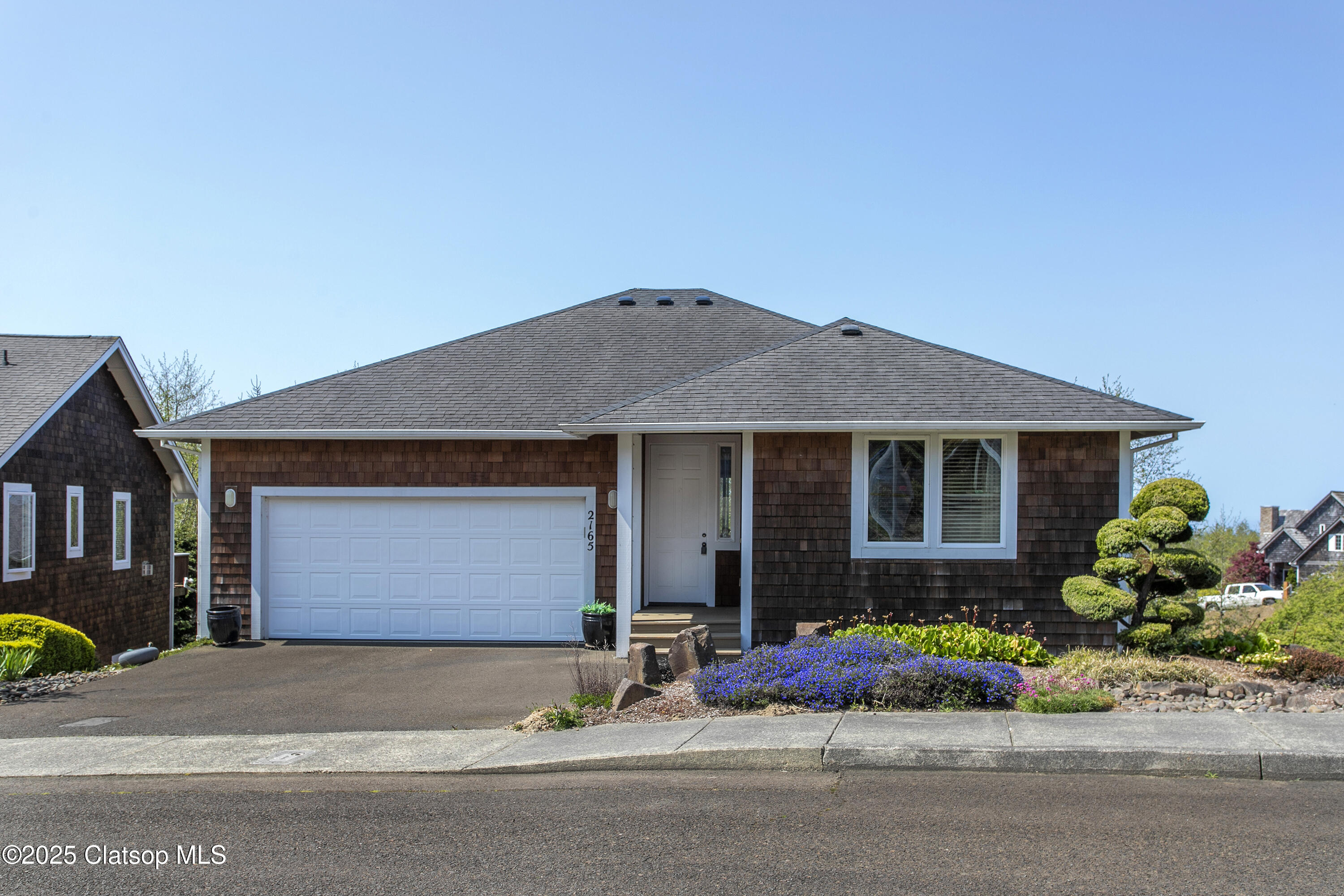 2165 Skyline Drive