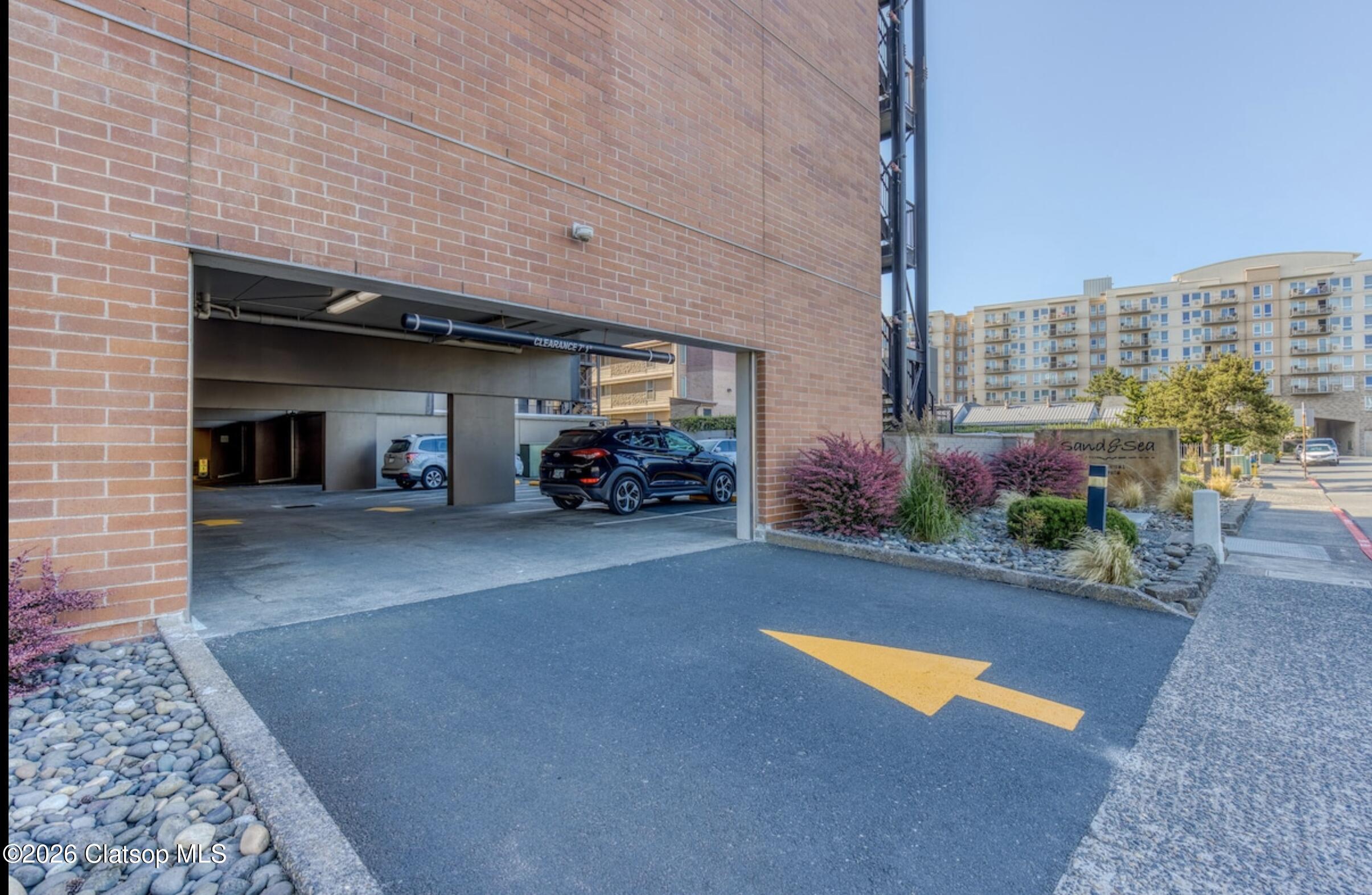 475 S Promenade, 112