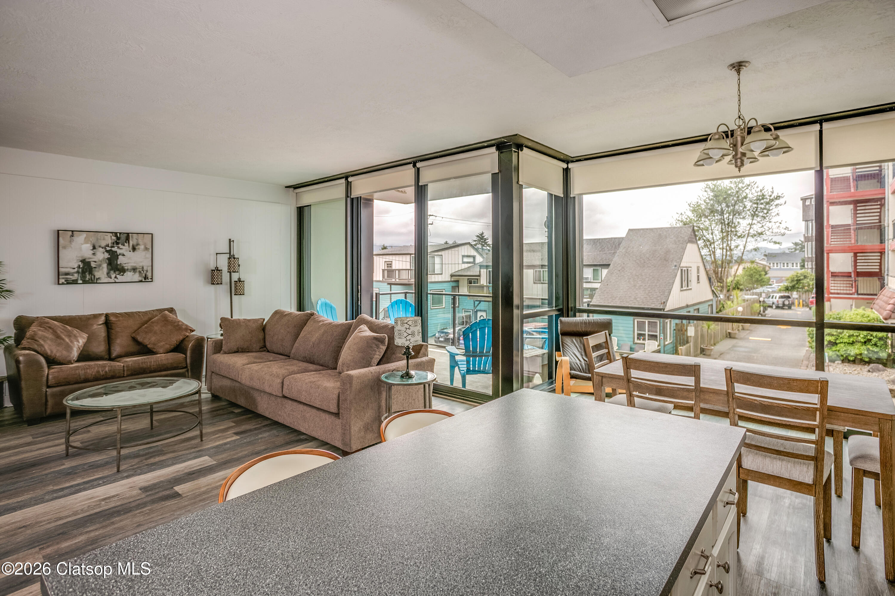 475 S Promenade, 112