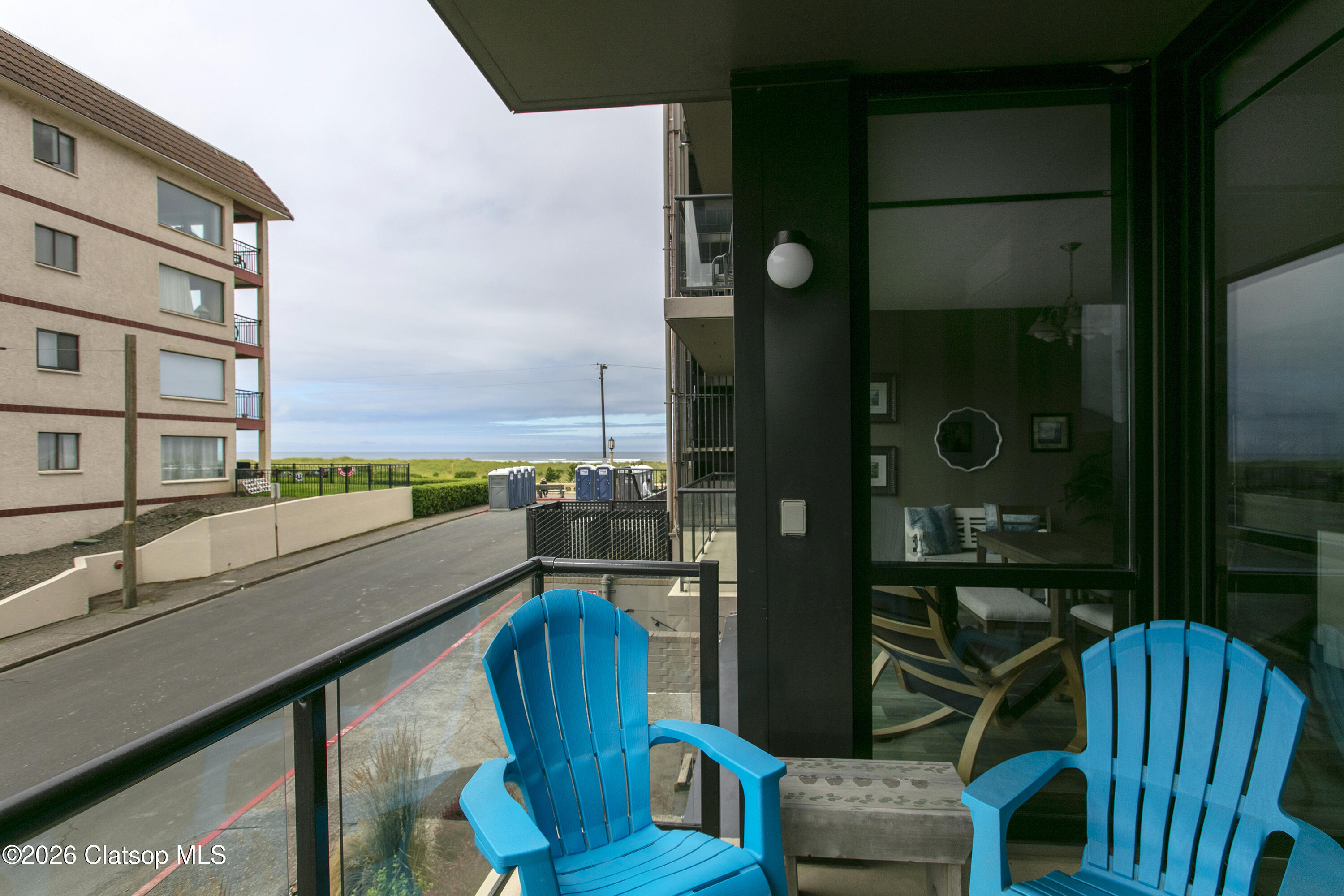 475 S Promenade, 112