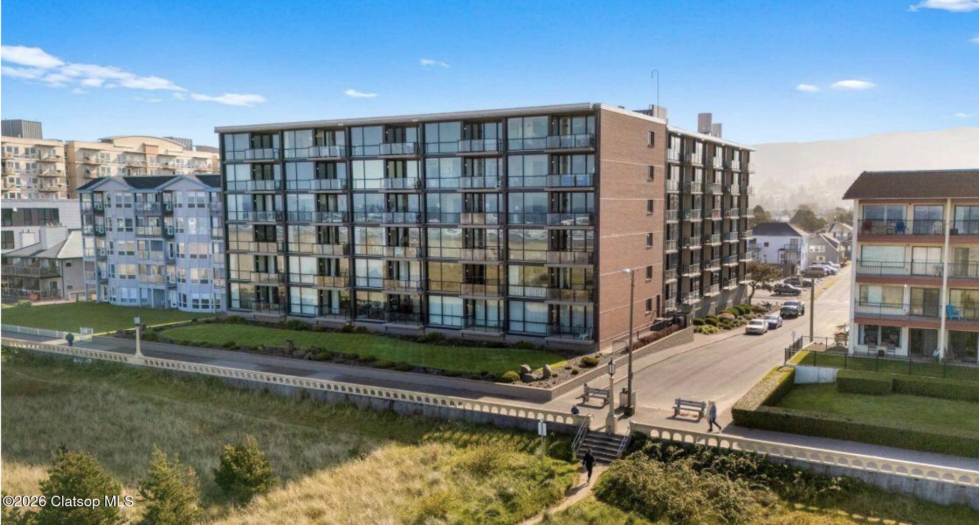 475 S Promenade, 112