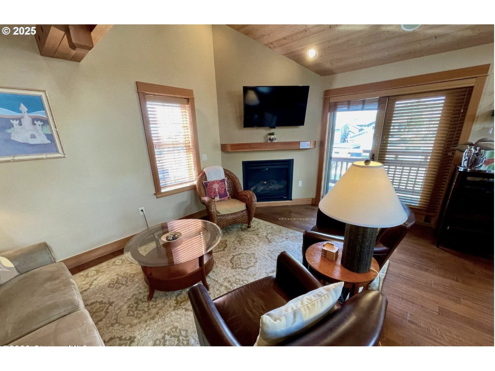 132 E SURFCREST AVE #B2-H