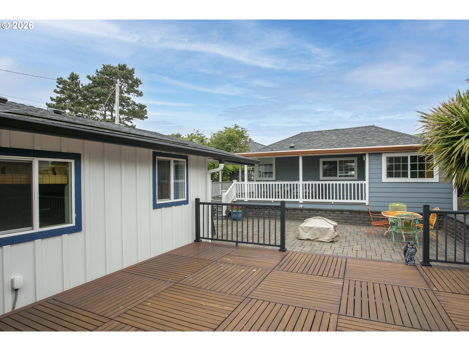 144 6TH AVE