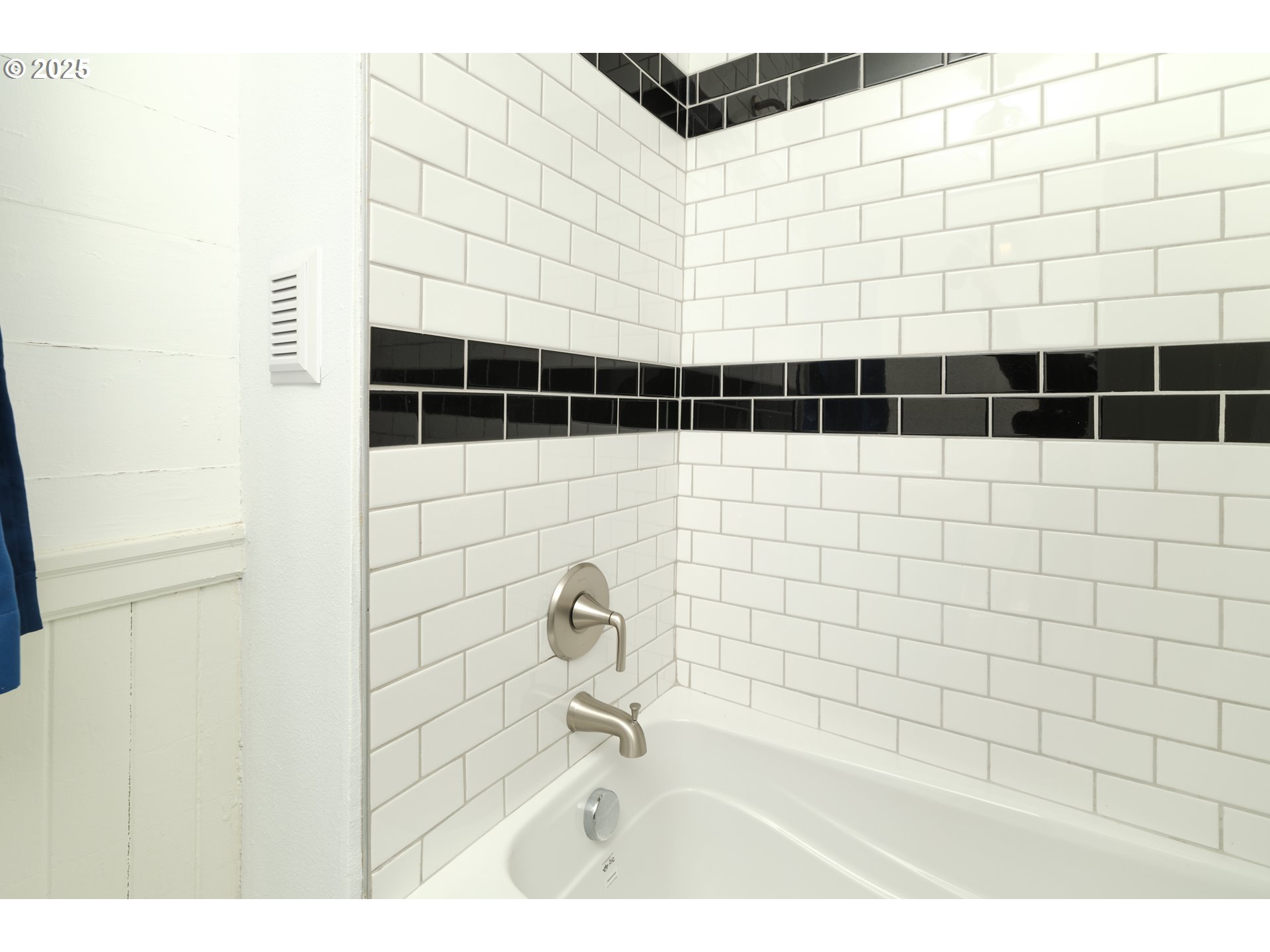 842 IRVING AVE
