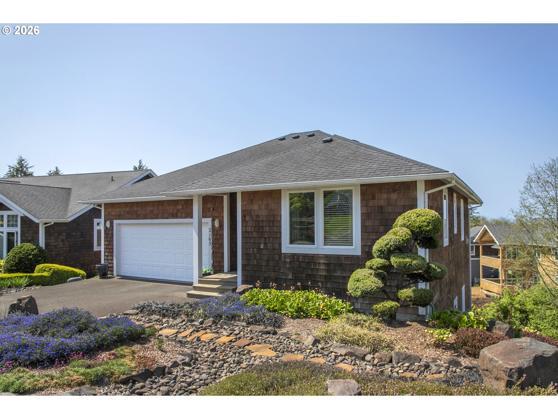 2165 SKYLINE DR