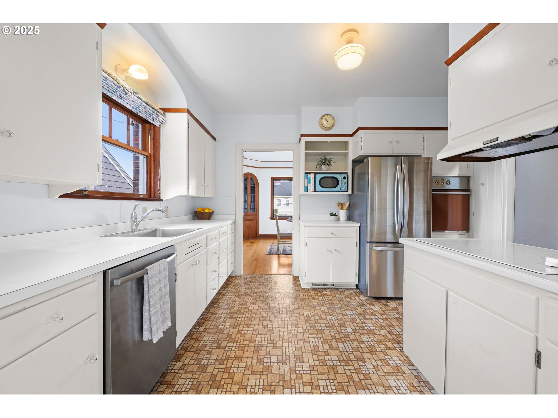 1491 JEROME AVE