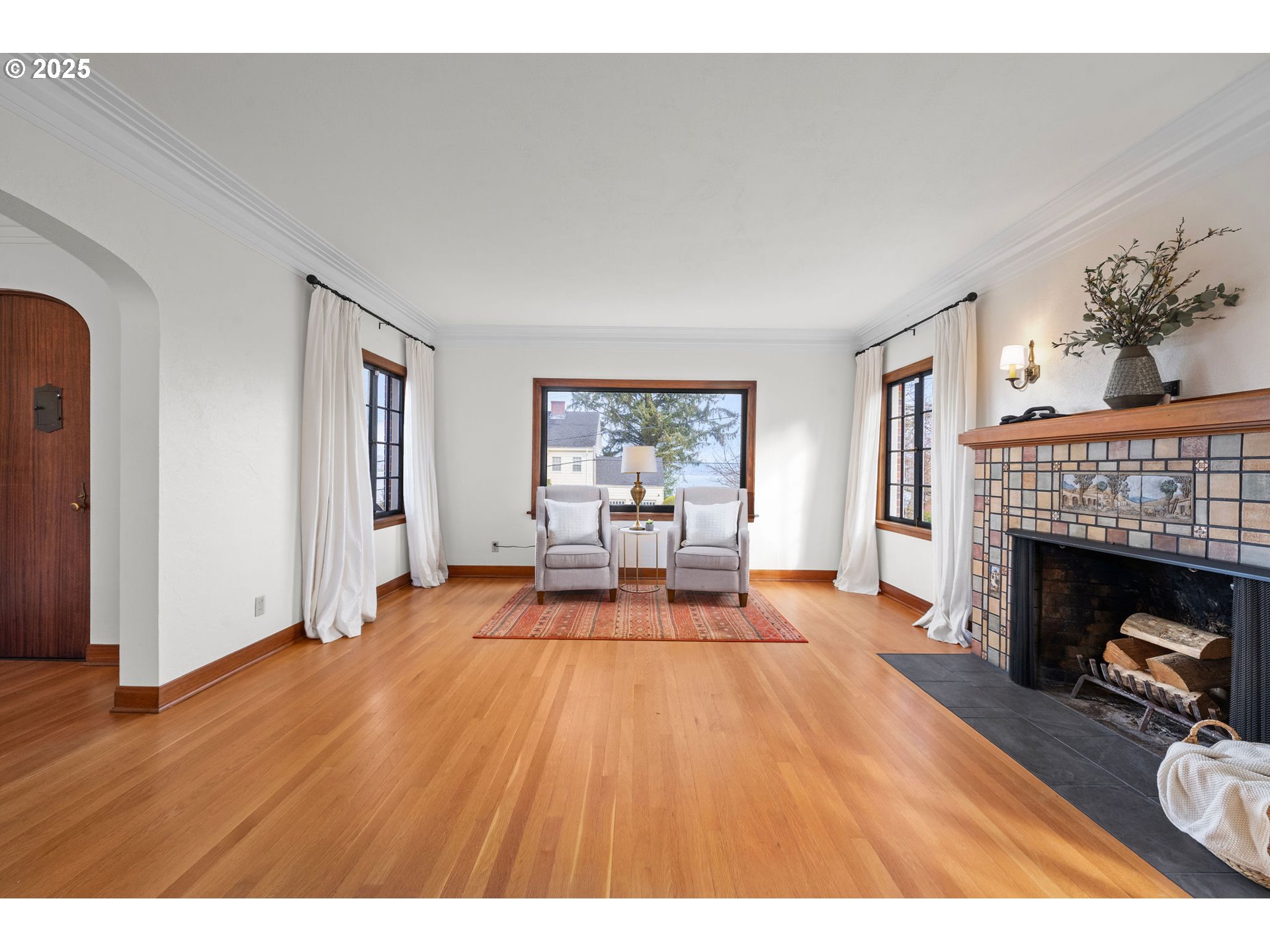 1491 JEROME AVE