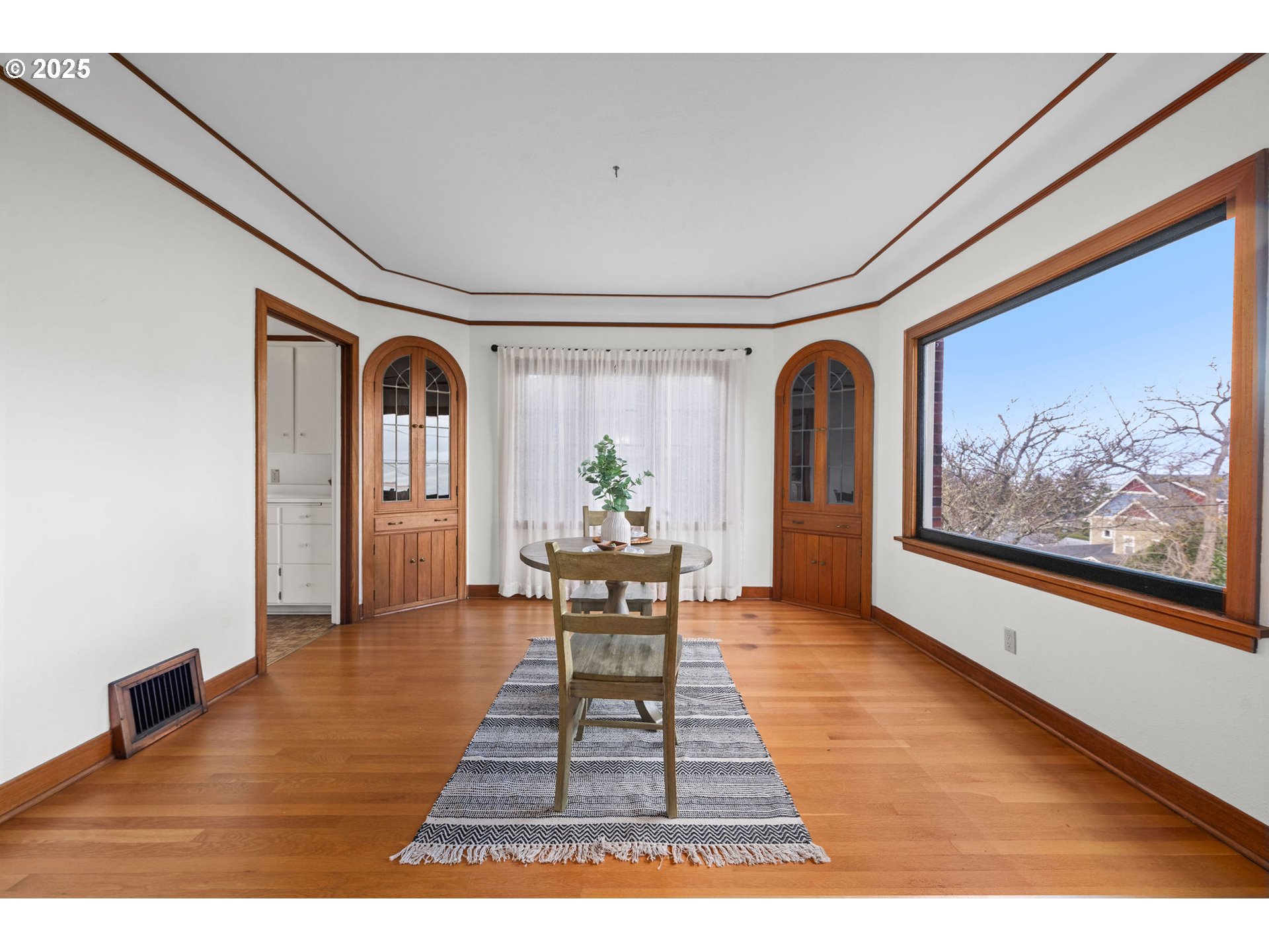 1491 JEROME AVE