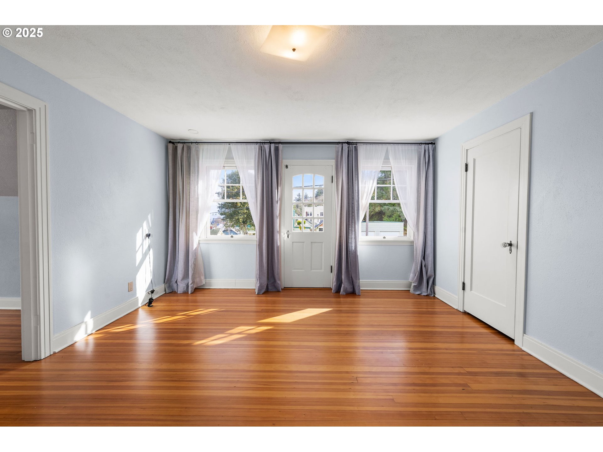1491 JEROME AVE