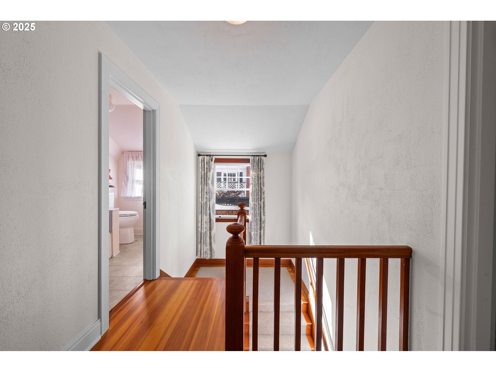 1491 JEROME AVE