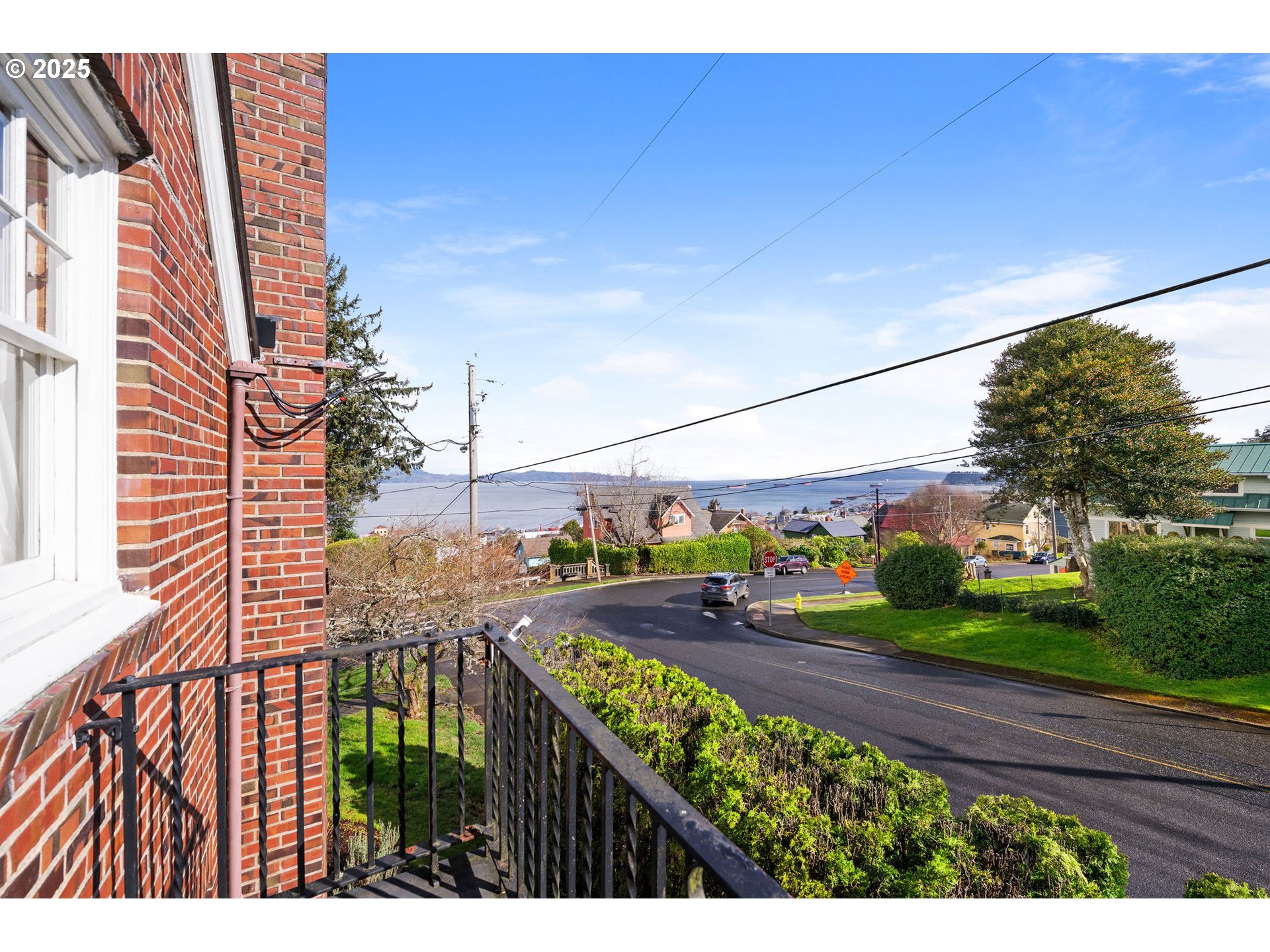1491 JEROME AVE