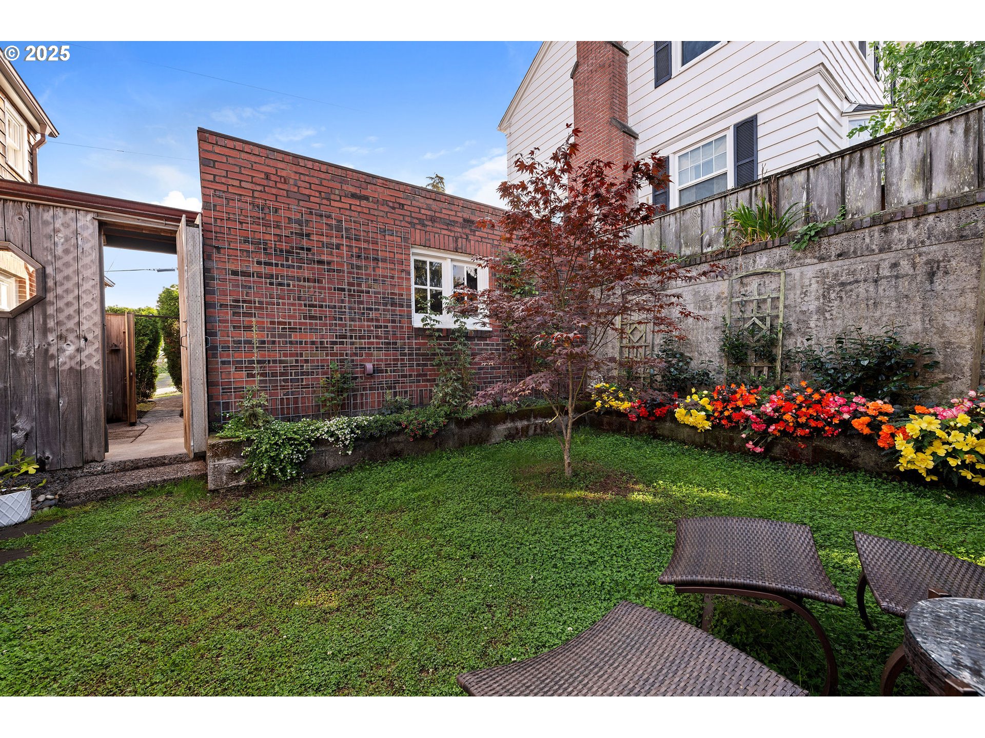 1491 JEROME AVE