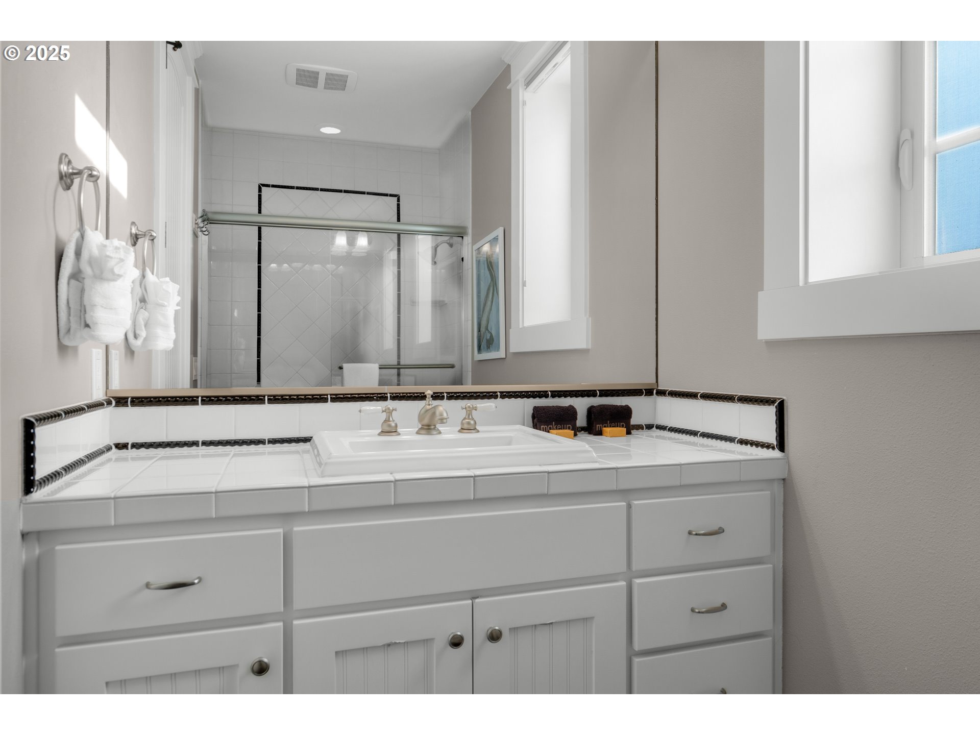 3972 SUNSET BLVD D101