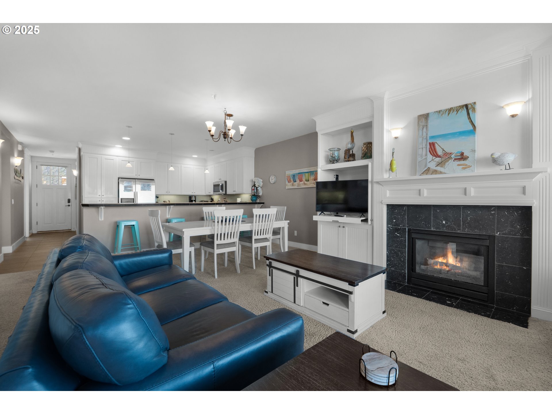 3972 SUNSET BLVD D101