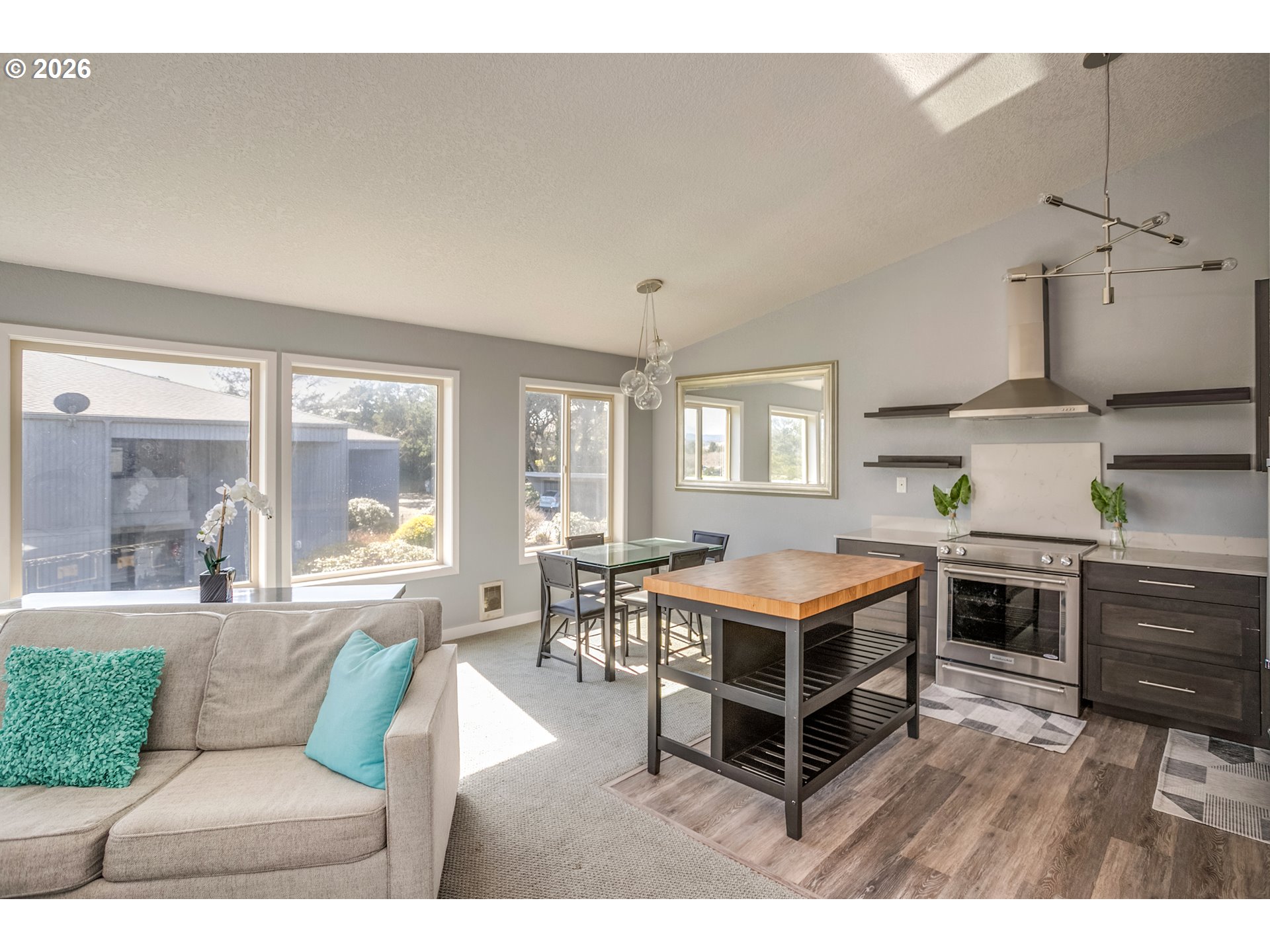 1987 GEARHART GREEN DR Unit: #702