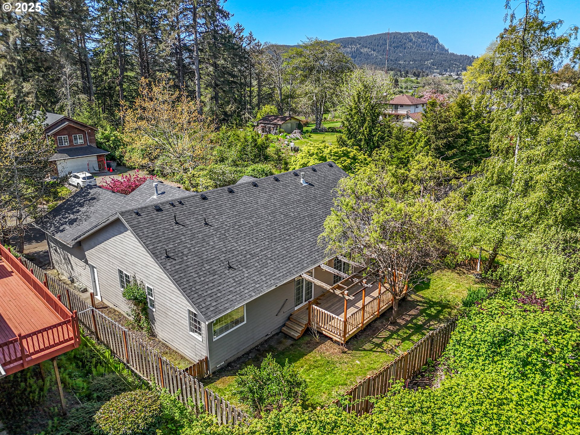 1700 HUCKLEBERRY DR
