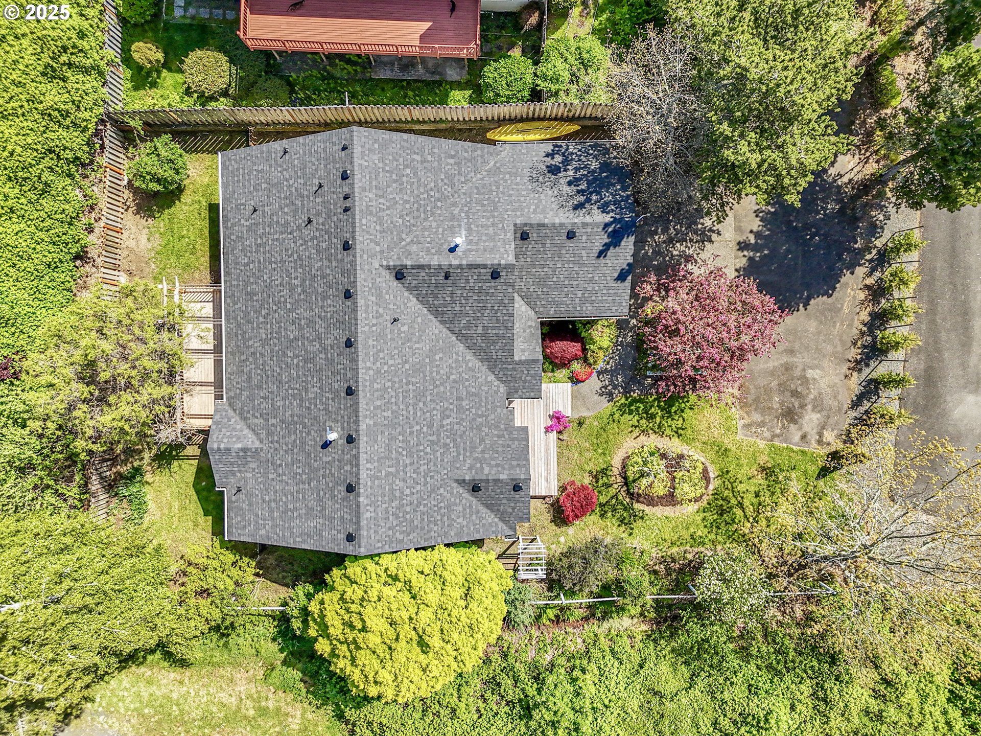 1700 HUCKLEBERRY DR