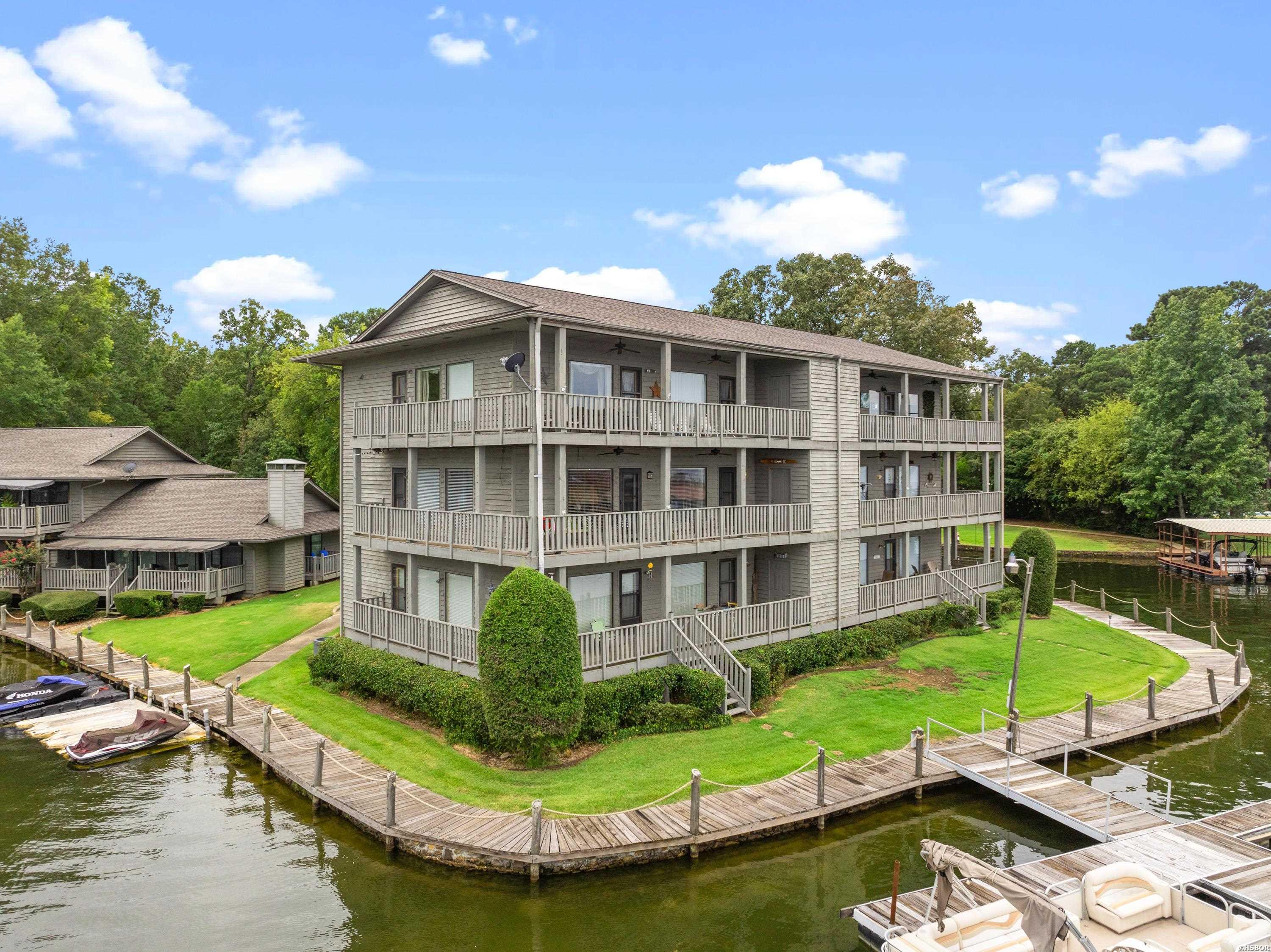 400 FARR SHORES Unit: 13C