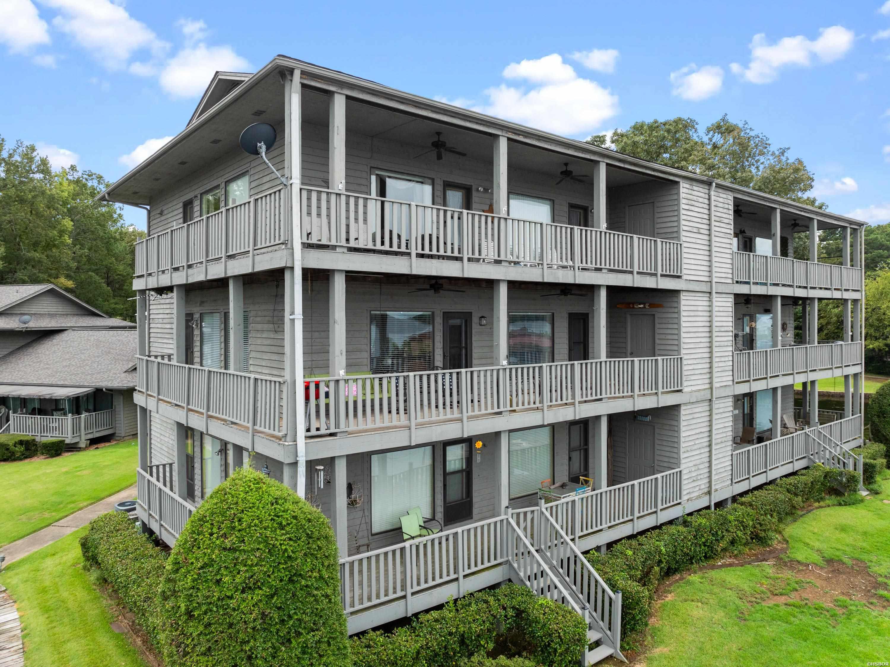 400 FARR SHORES Unit: 13C