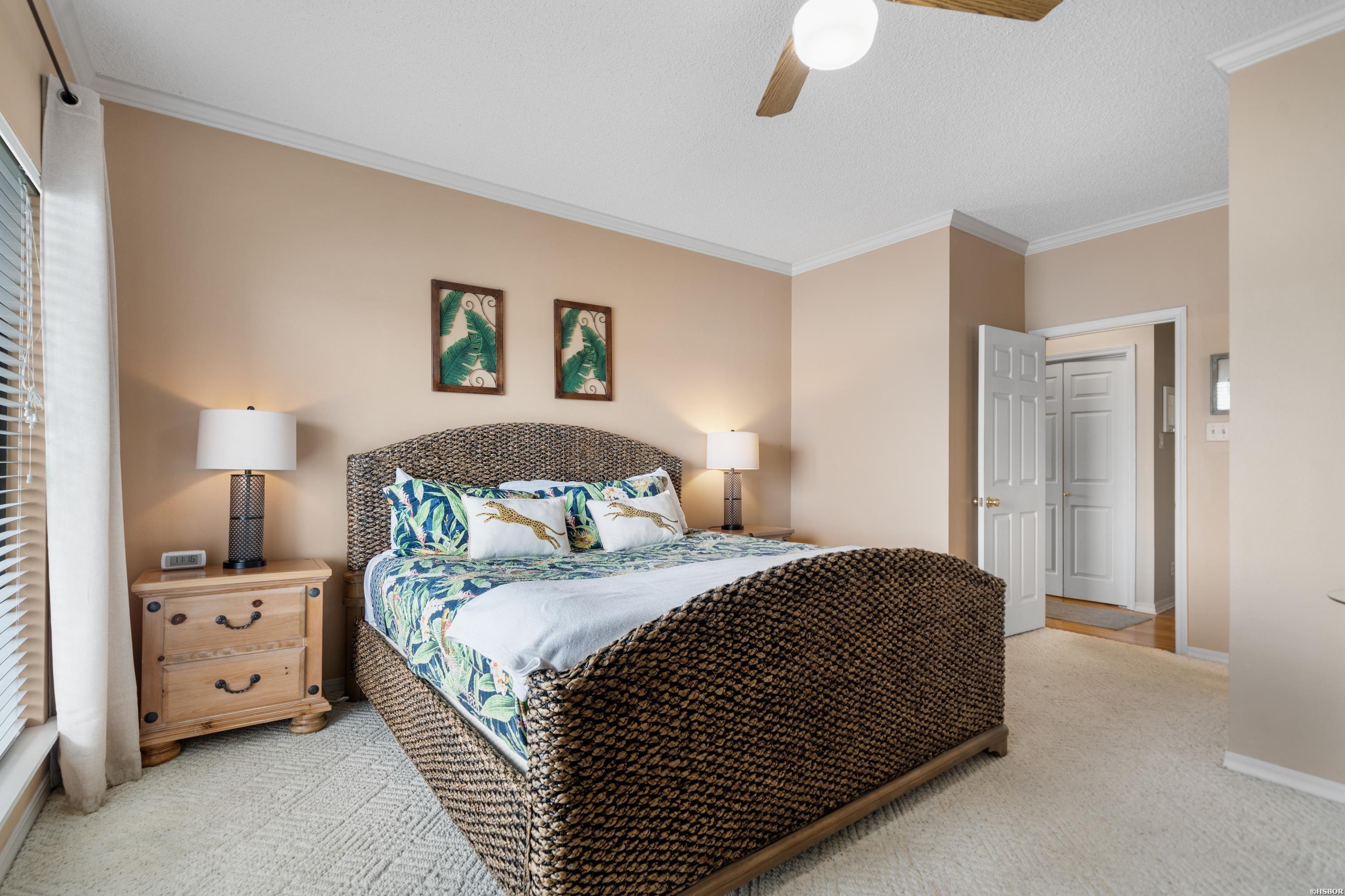 400 FARR SHORES Unit: 13C