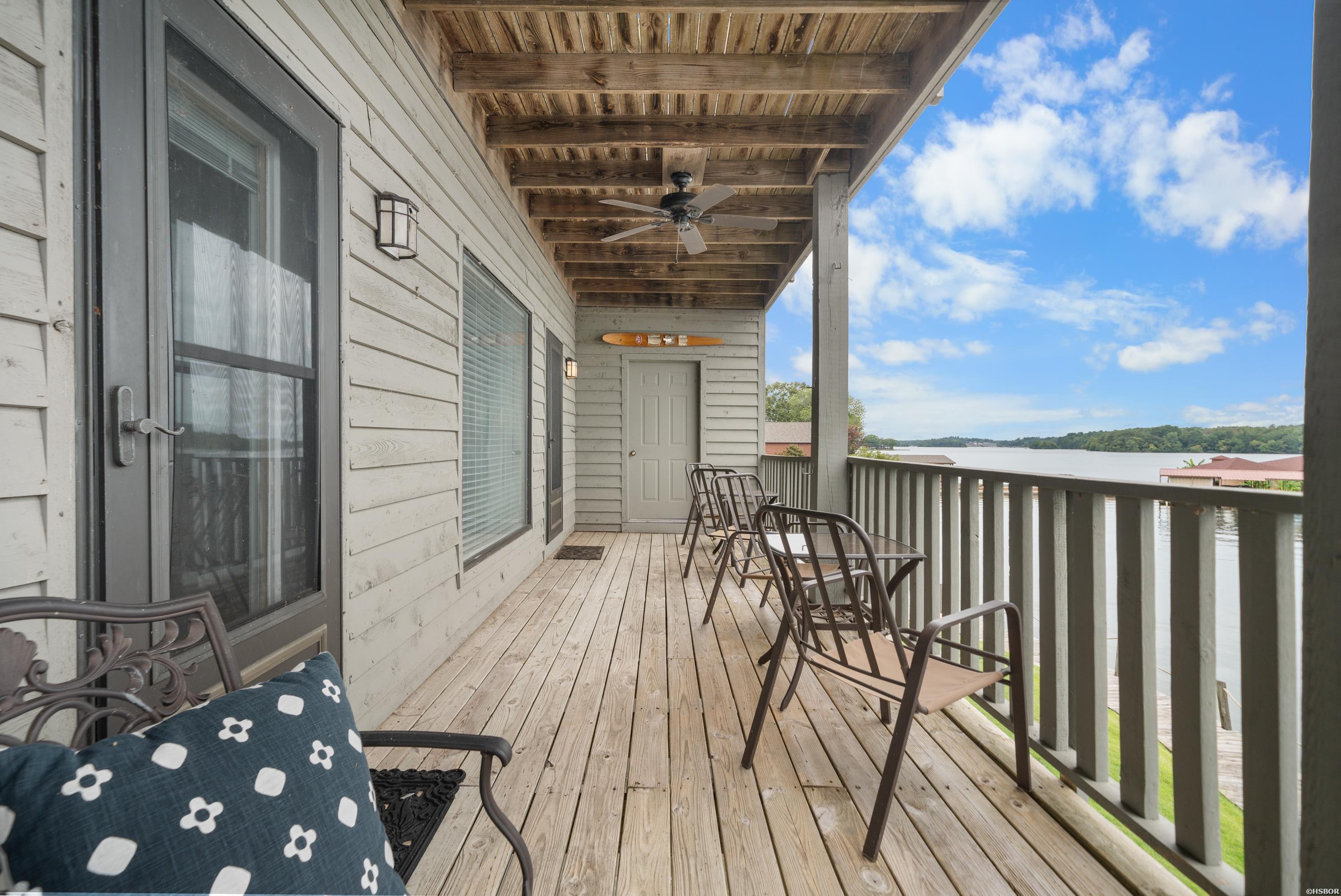 400 FARR SHORES Unit: 13C