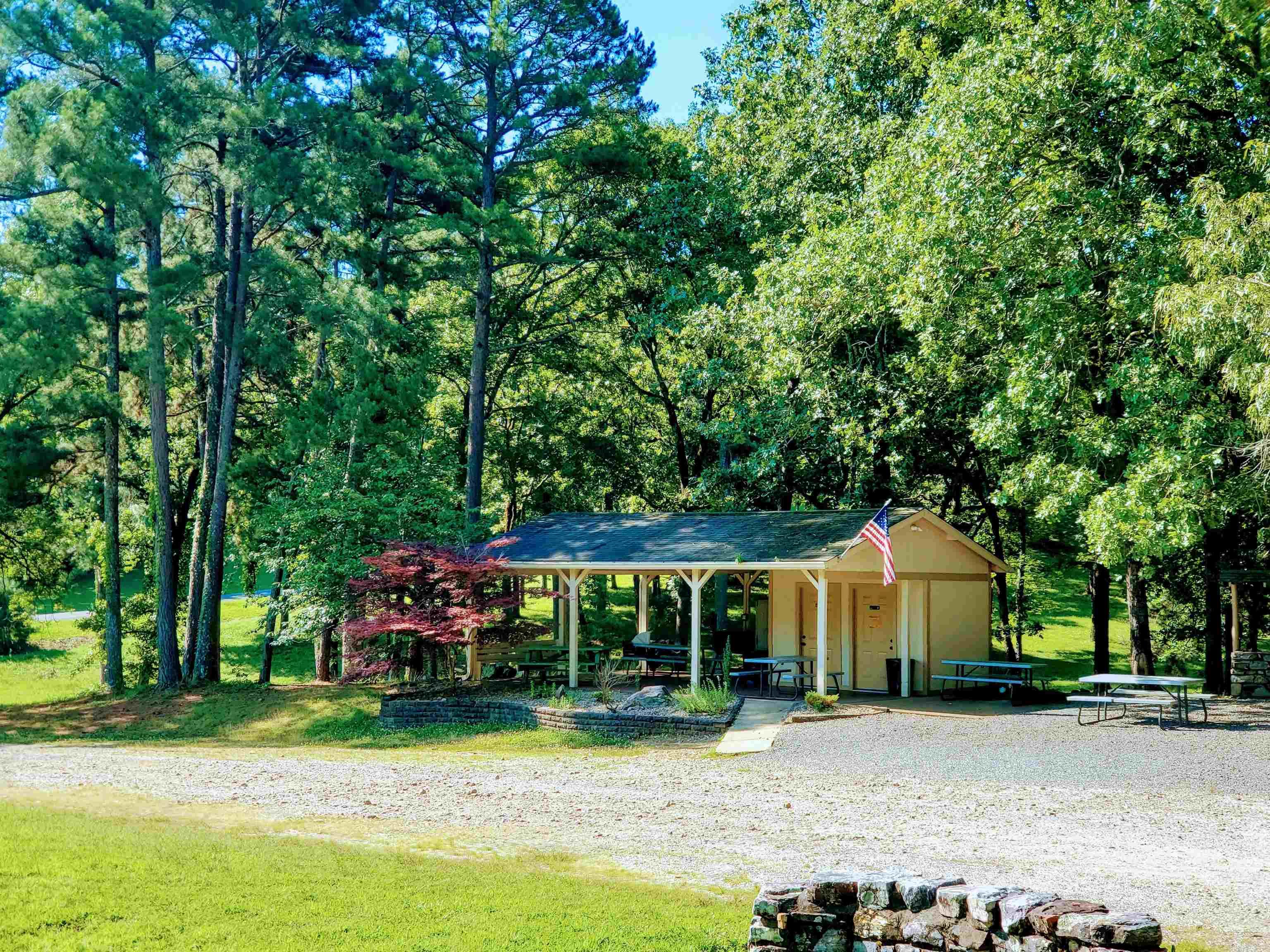 000 Greenbriar Court