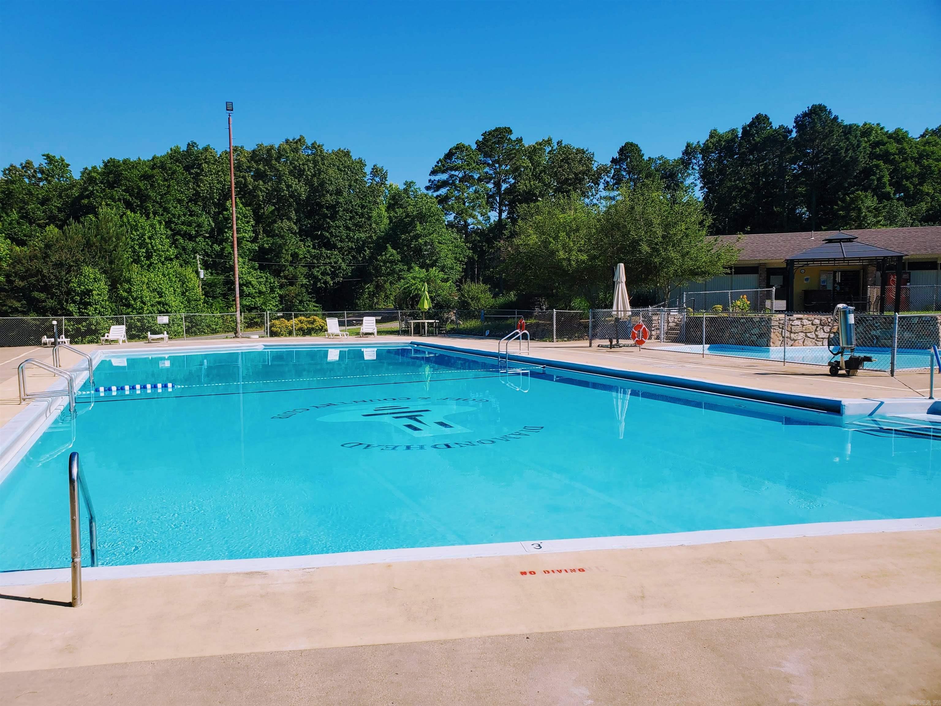 000 Greenbriar Court