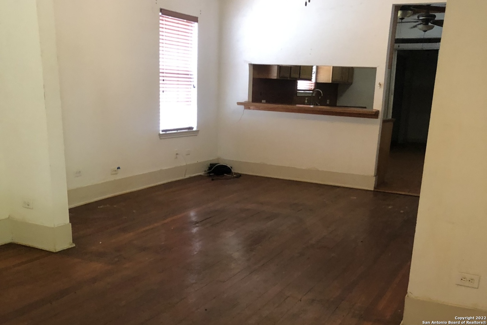2305 SACRAMENTO