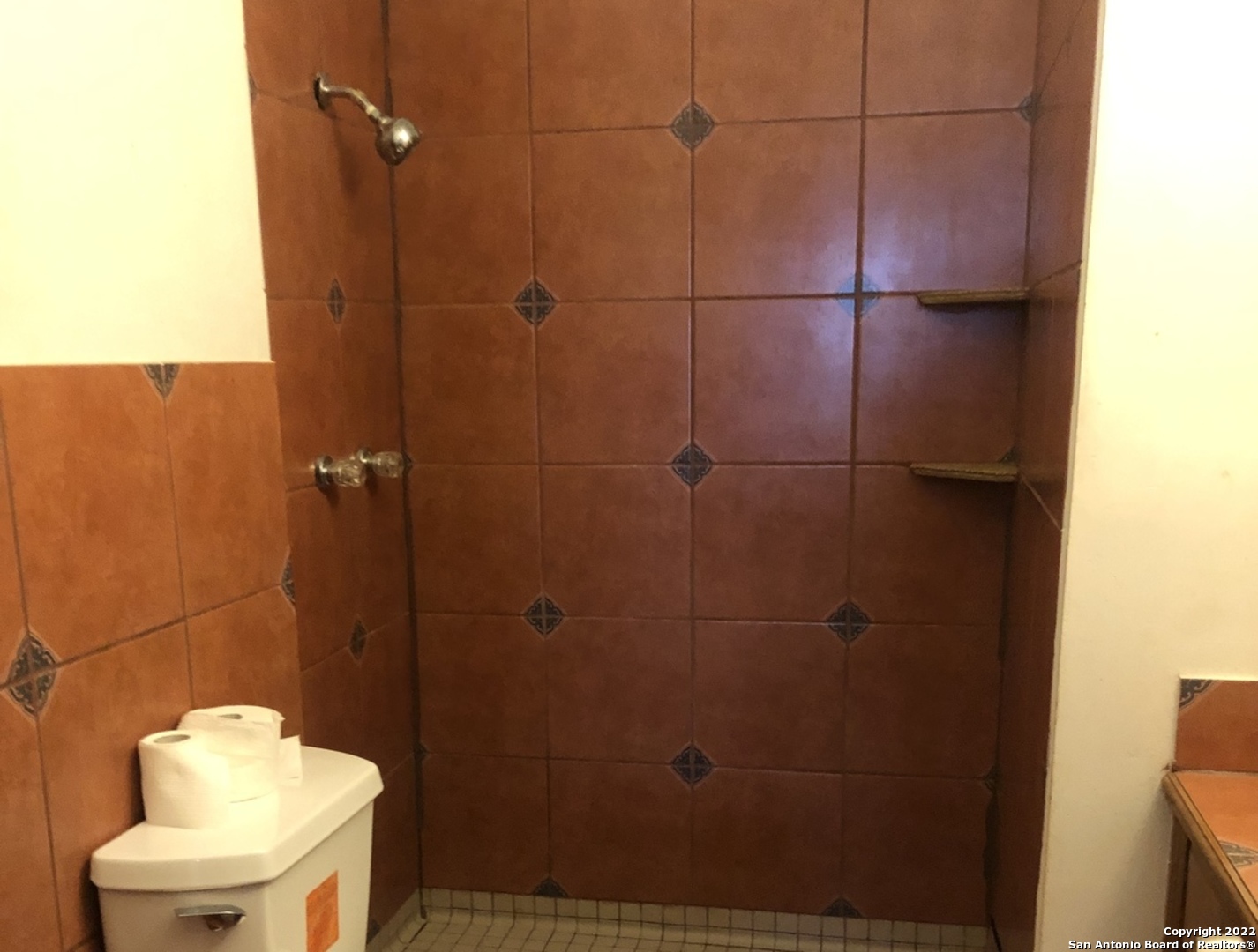 2305 SACRAMENTO