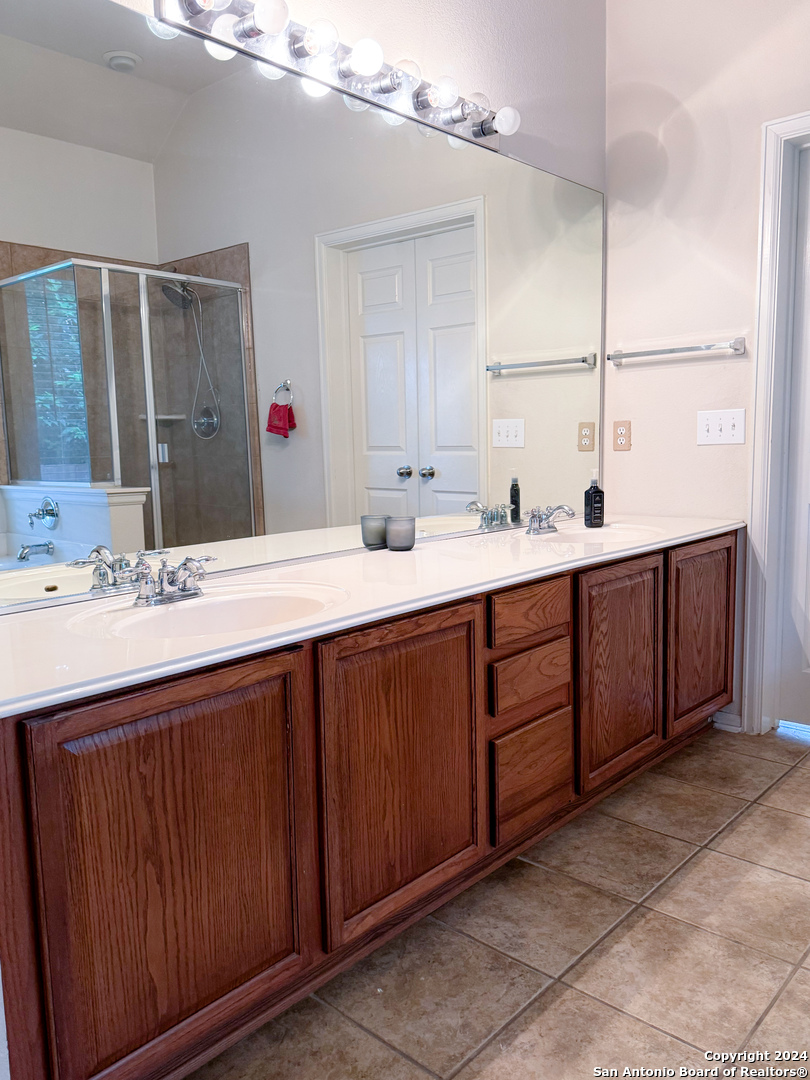 10615 CANYON RIV