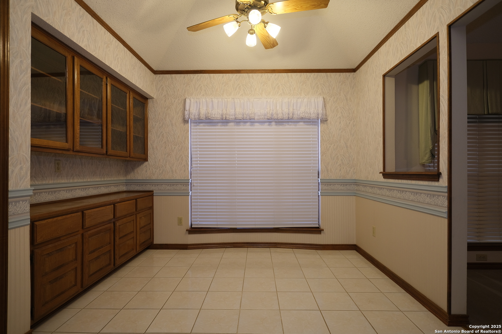 8903 Shady Leaf