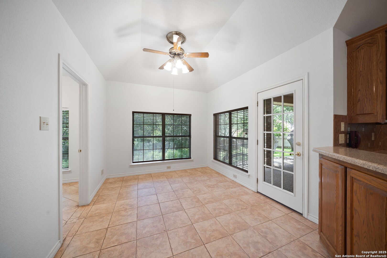 7310 Clear Rock