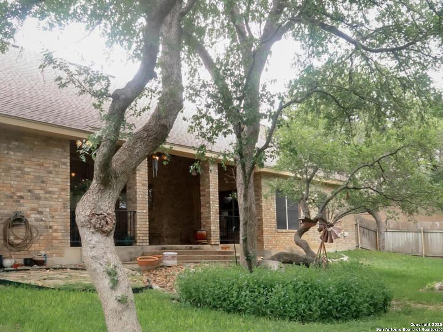 7310 Clear Rock