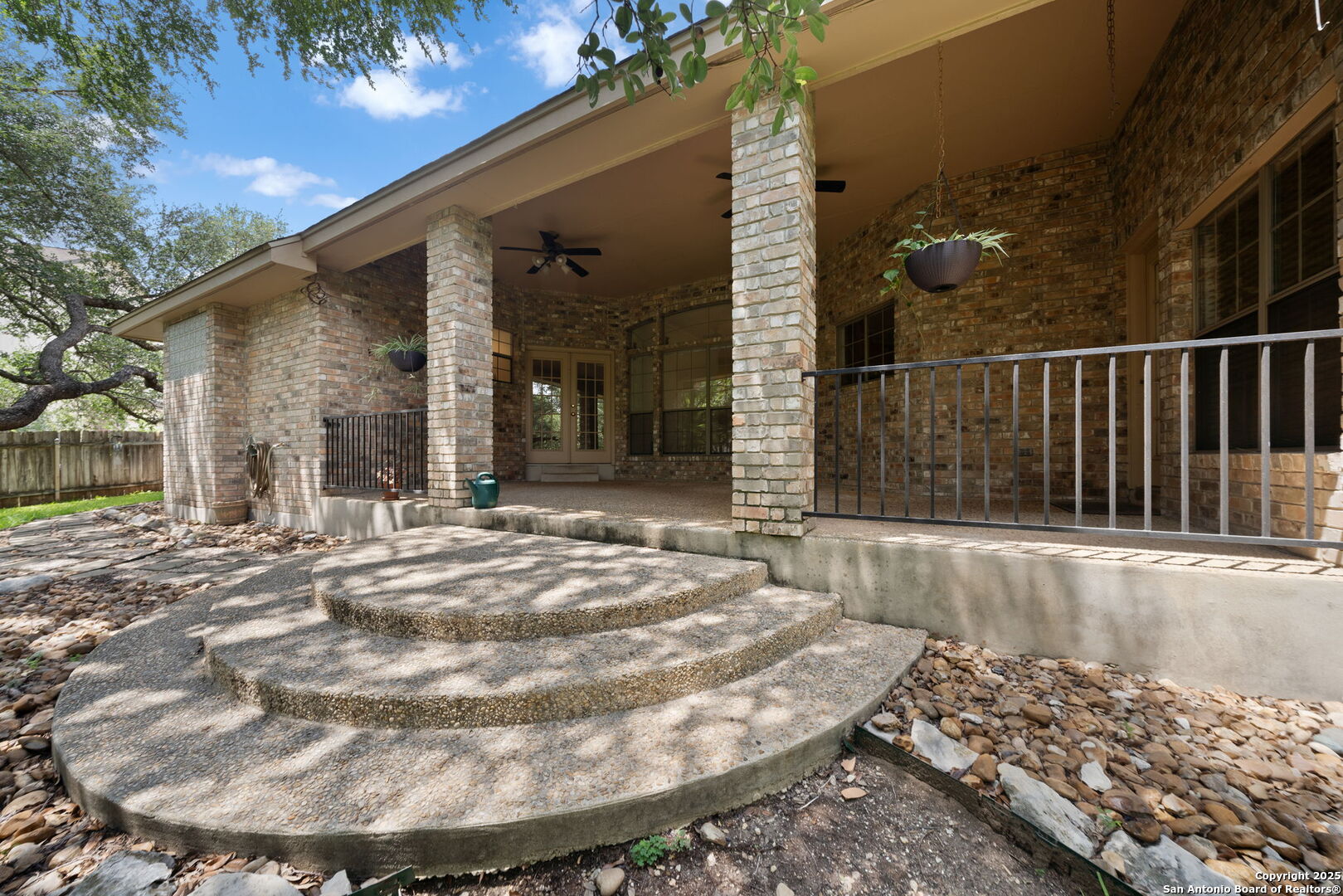 7310 Clear Rock