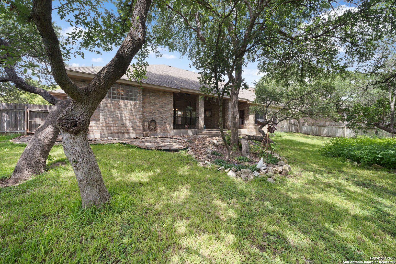 7310 Clear Rock