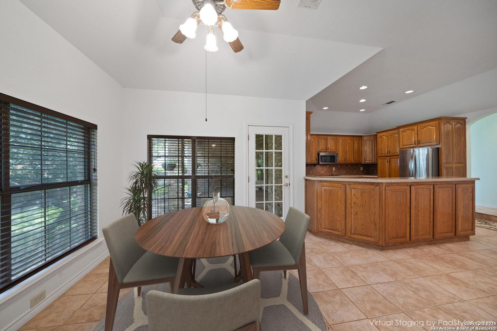 7310 Clear Rock