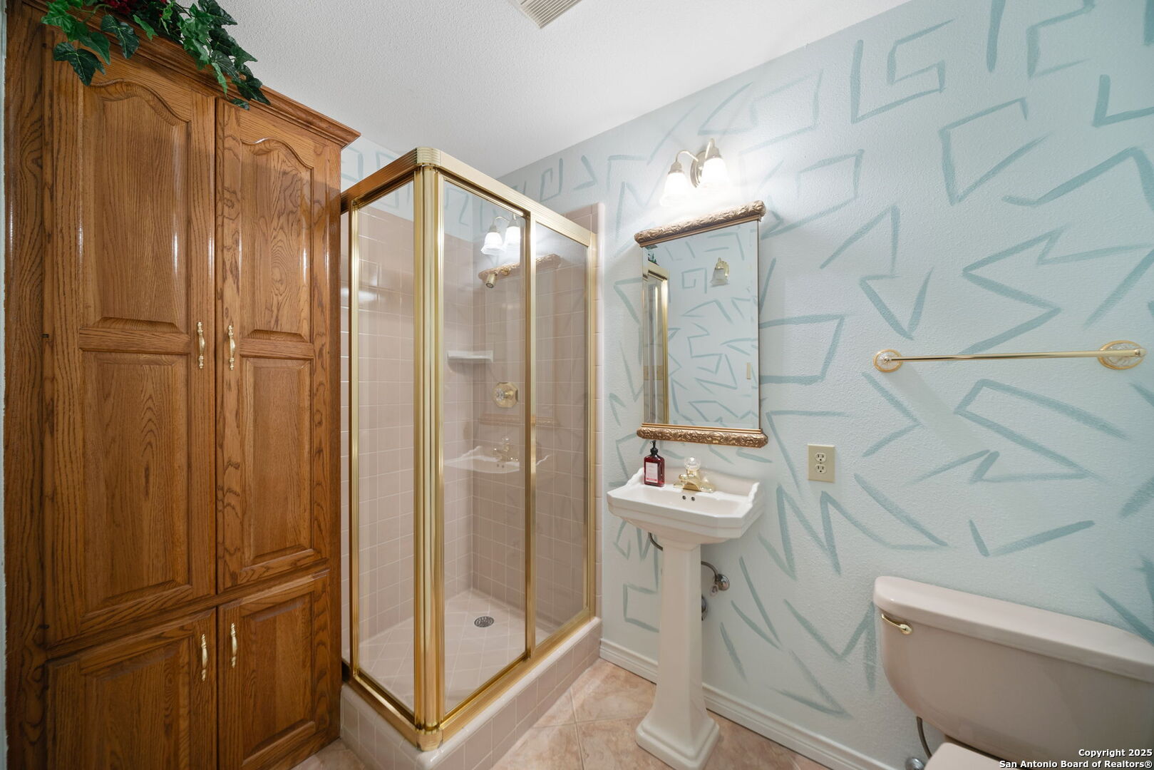 7310 Clear Rock