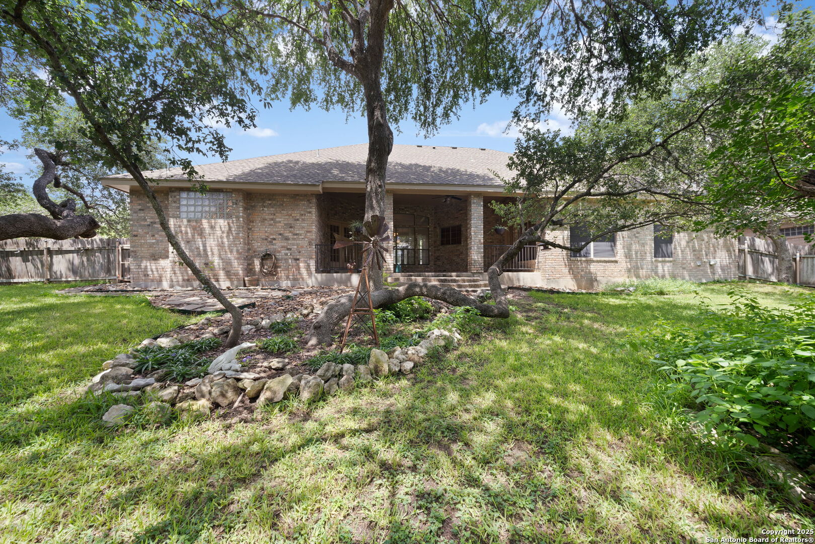 7310 Clear Rock