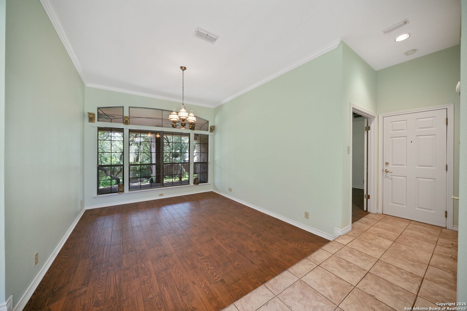 7310 Clear Rock