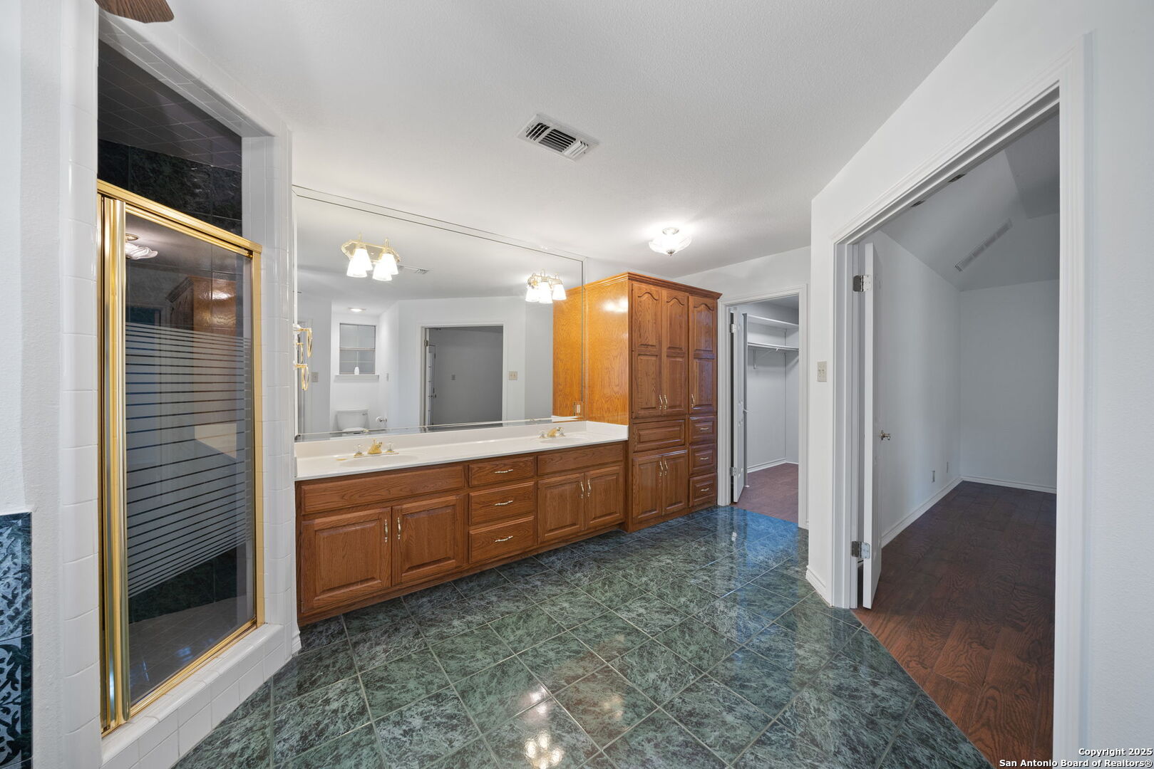 7310 Clear Rock