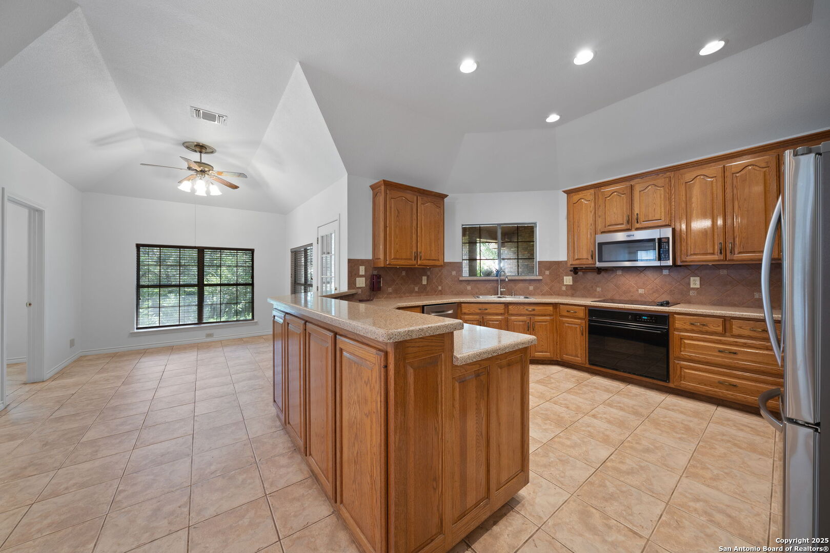 7310 Clear Rock