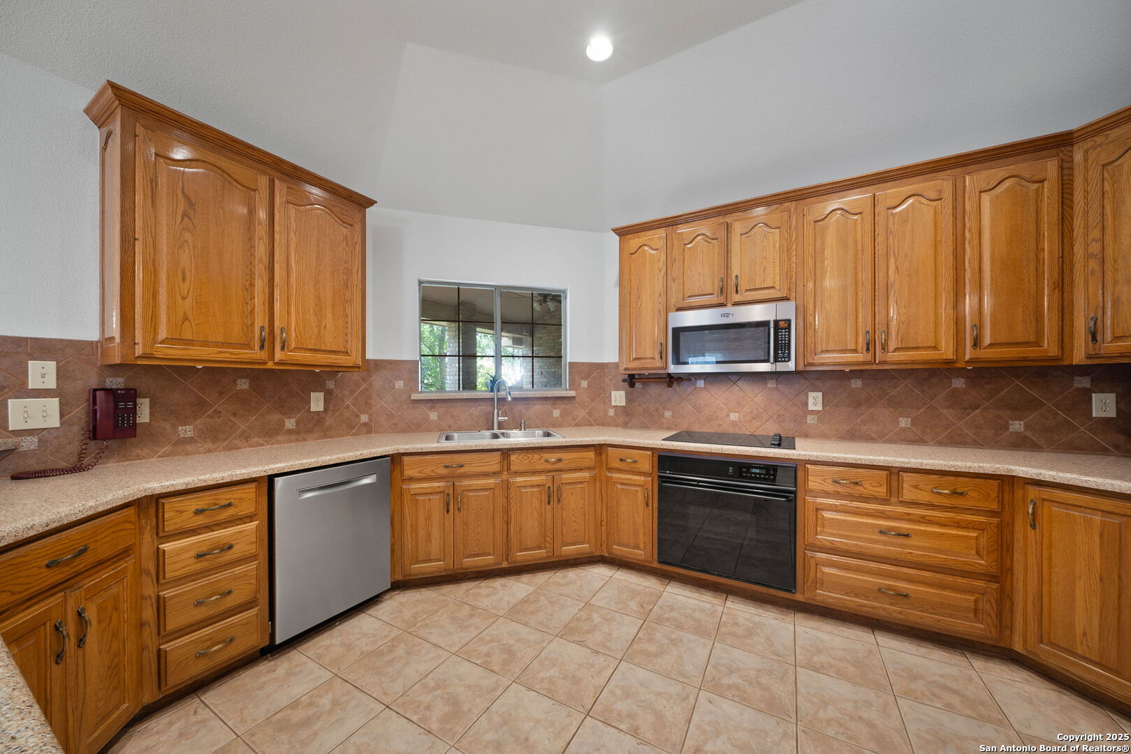 7310 Clear Rock
