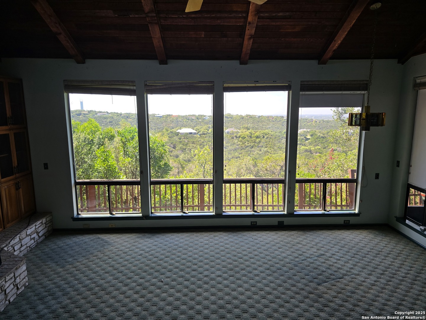 9840 Tower View