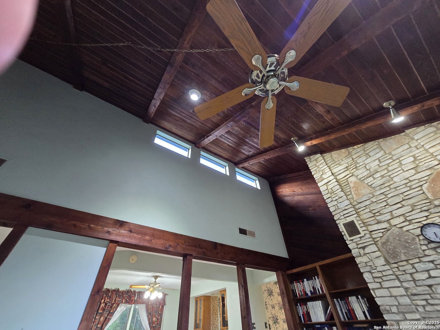 9840 Tower View